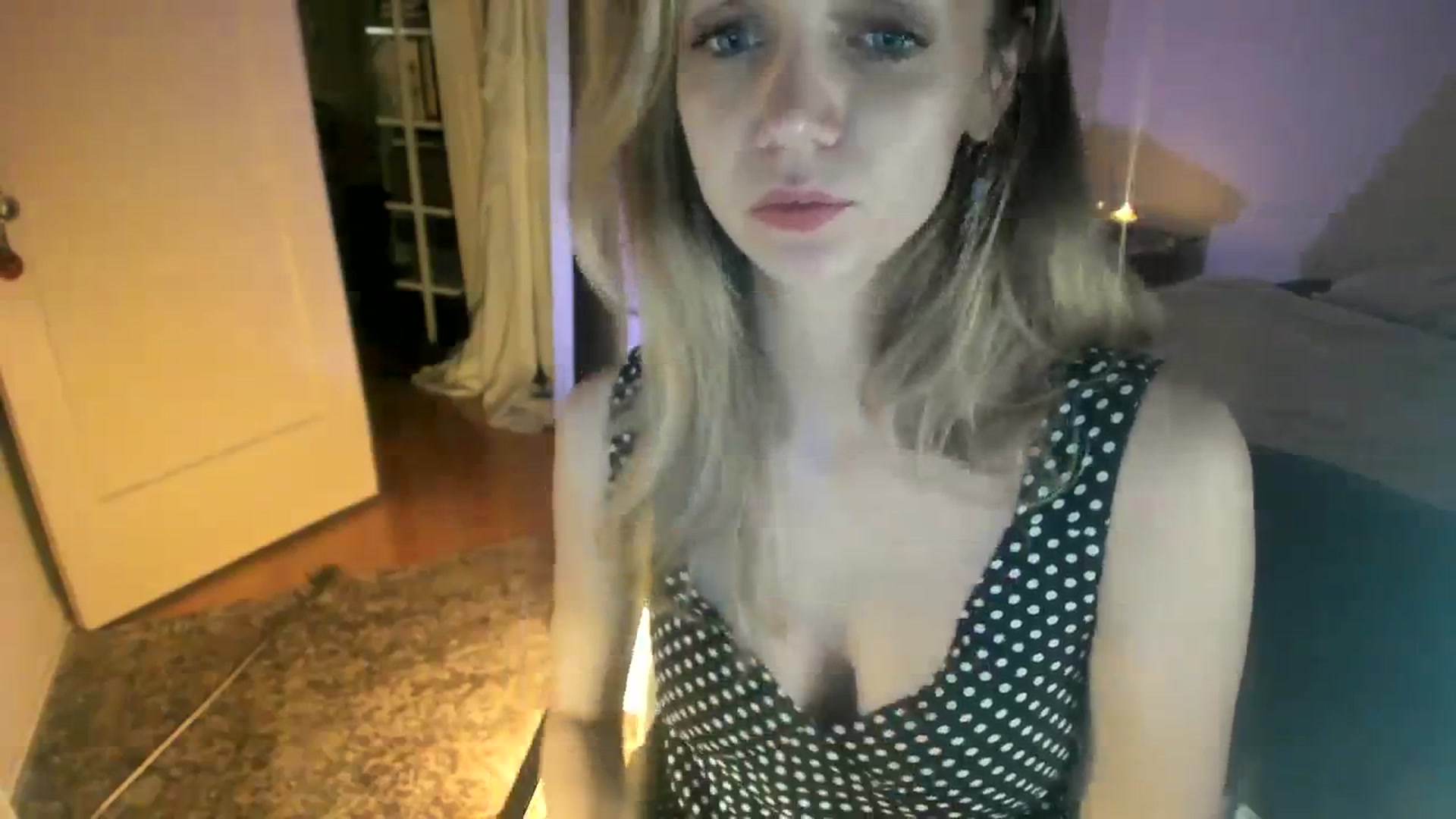 Gallery image thumbnail from muffinmoon's myfreecams stream on, 10/22/2023, 06:58 image 12 of 20