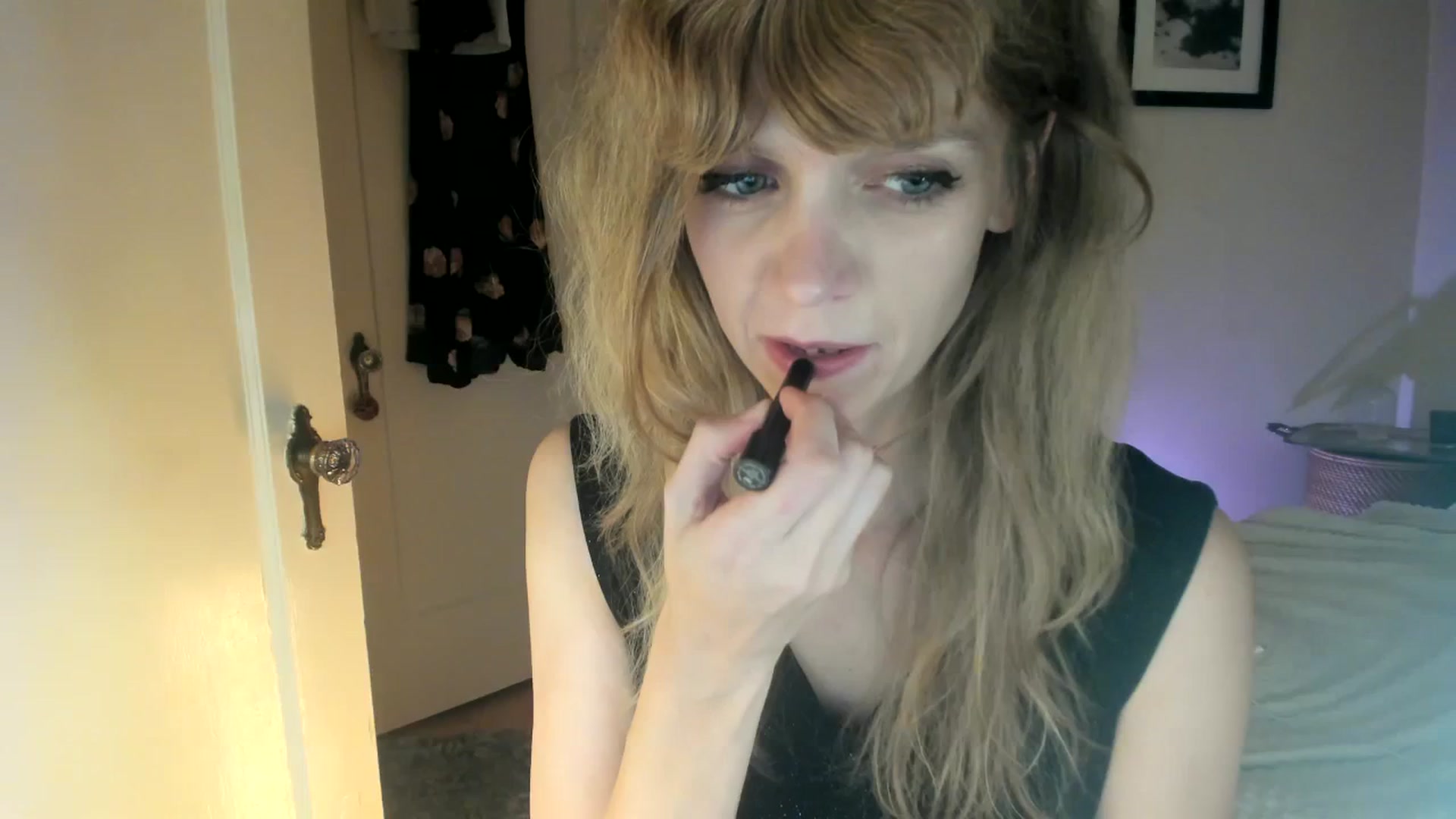Gallery image thumbnail from muffinmoon's myfreecams stream on, 11/01/2023, 04:30 image 1 of 20
