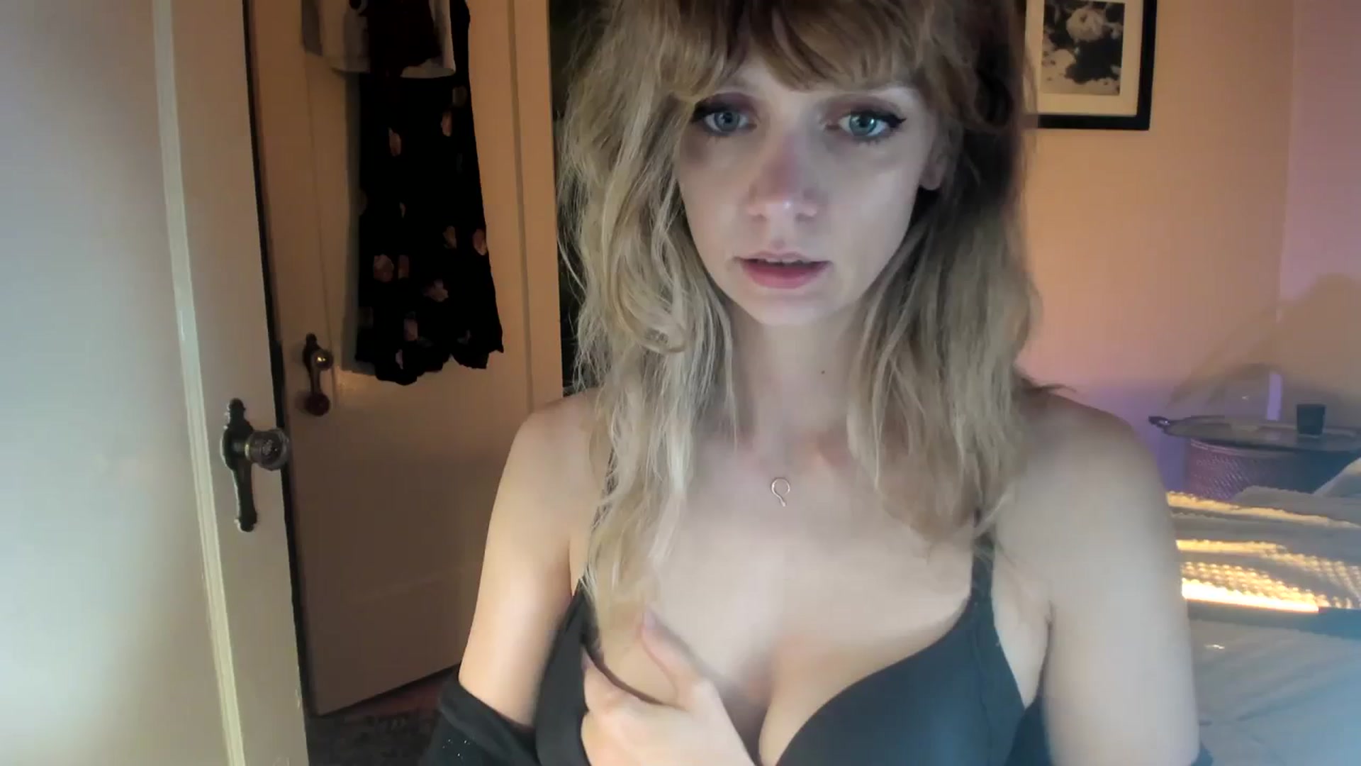 Gallery image thumbnail from muffinmoon's myfreecams stream on, 11/01/2023, 06:58 image 1 of 20