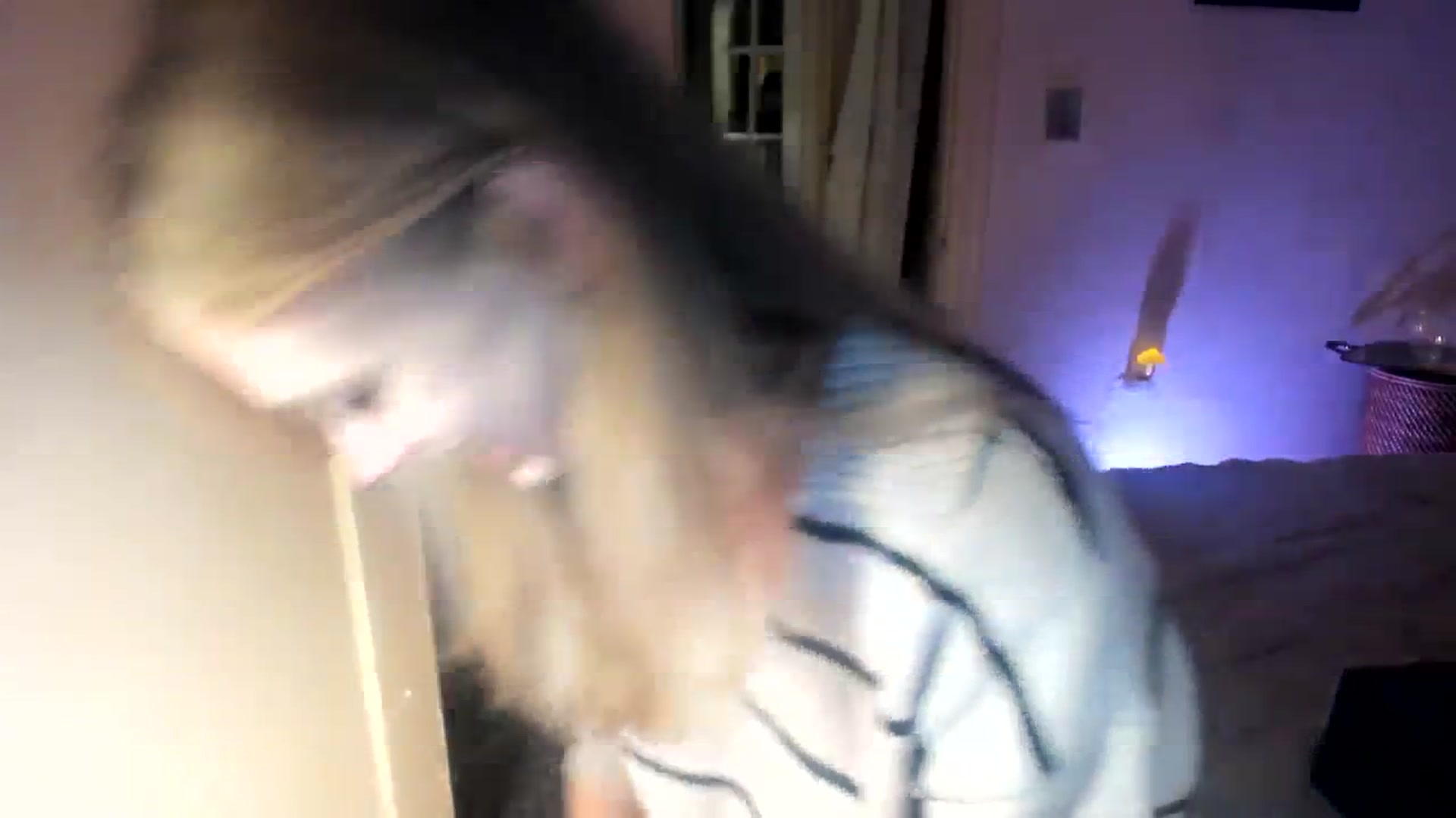 Gallery image thumbnail from muffinmoon's myfreecams stream on, 11/09/2023, 08:15 image 8 of 20