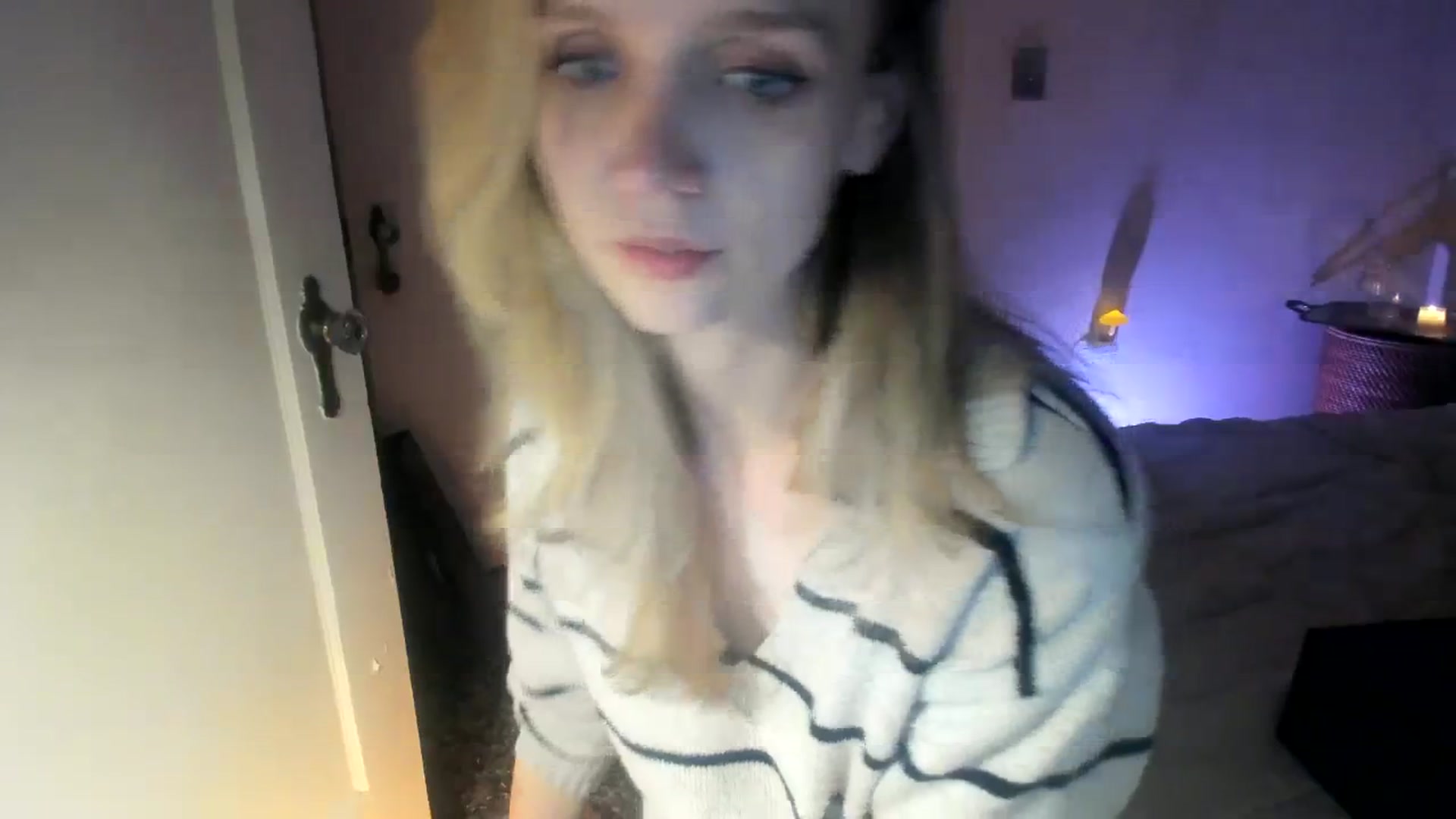 Gallery image thumbnail from muffinmoon's myfreecams stream on, 11/09/2023, 08:15 image 7 of 20