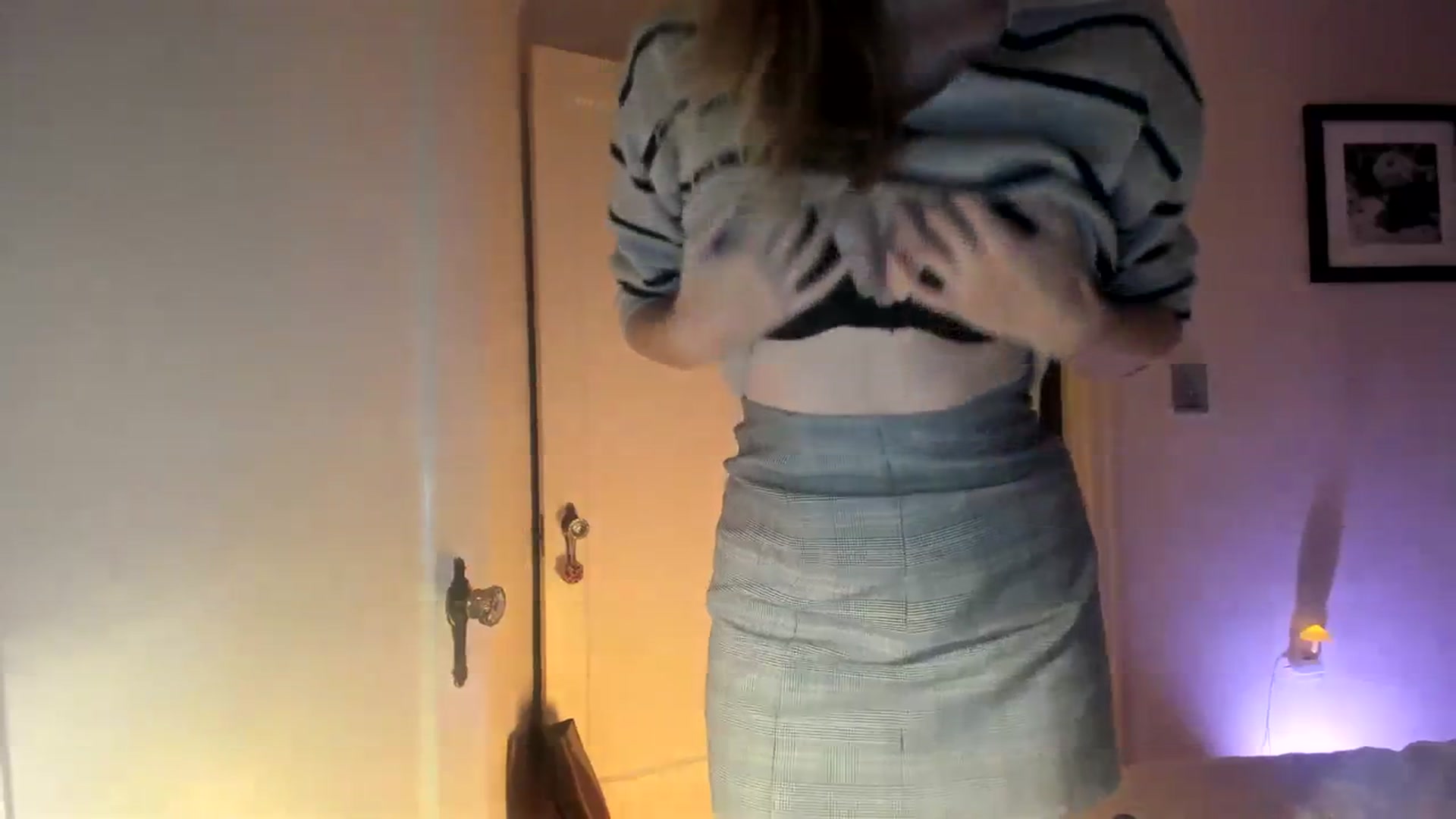 Gallery image thumbnail from muffinmoon's myfreecams stream on, 11/09/2023, 08:15 image 12 of 20