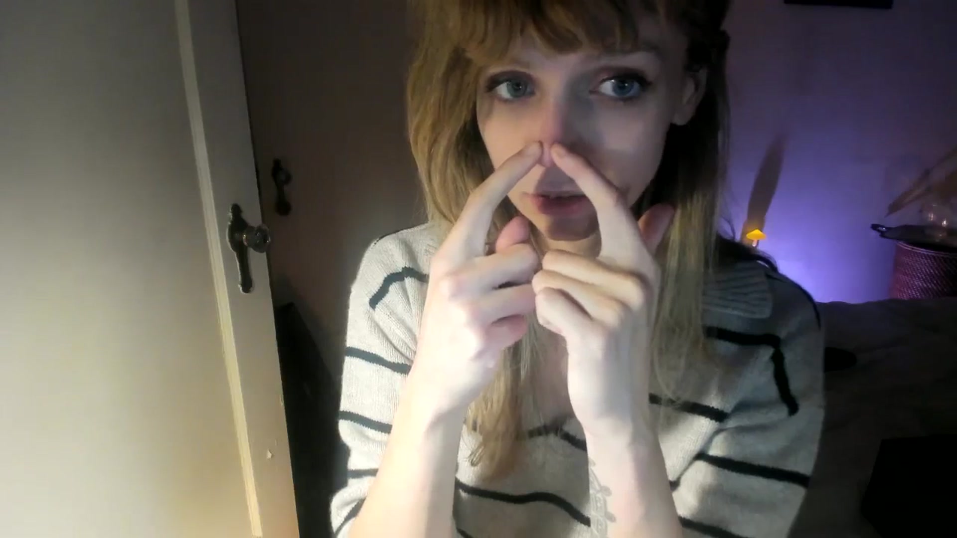 Gallery image thumbnail from muffinmoon's myfreecams stream on, 11/09/2023, 08:15 image 9 of 20