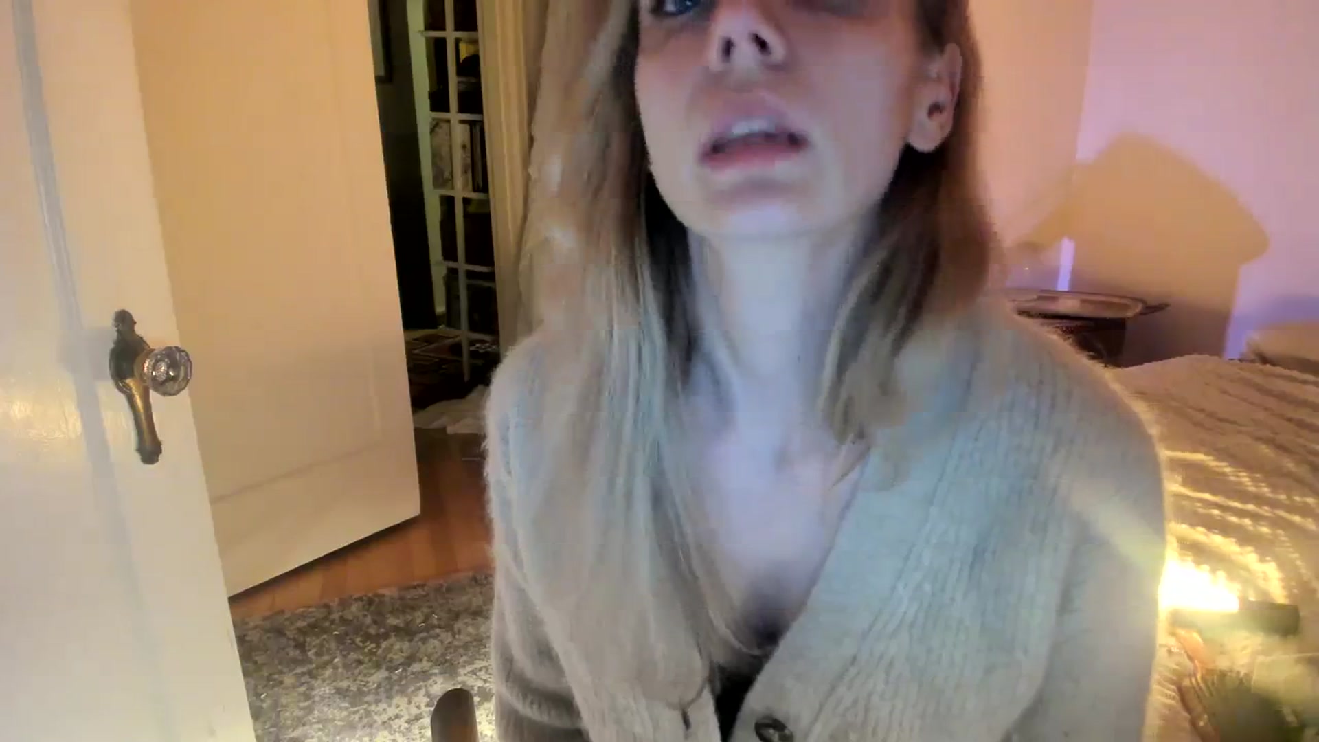 Gallery image thumbnail from muffinmoon's myfreecams stream on, 11/11/2023, 08:38 image 11 of 20