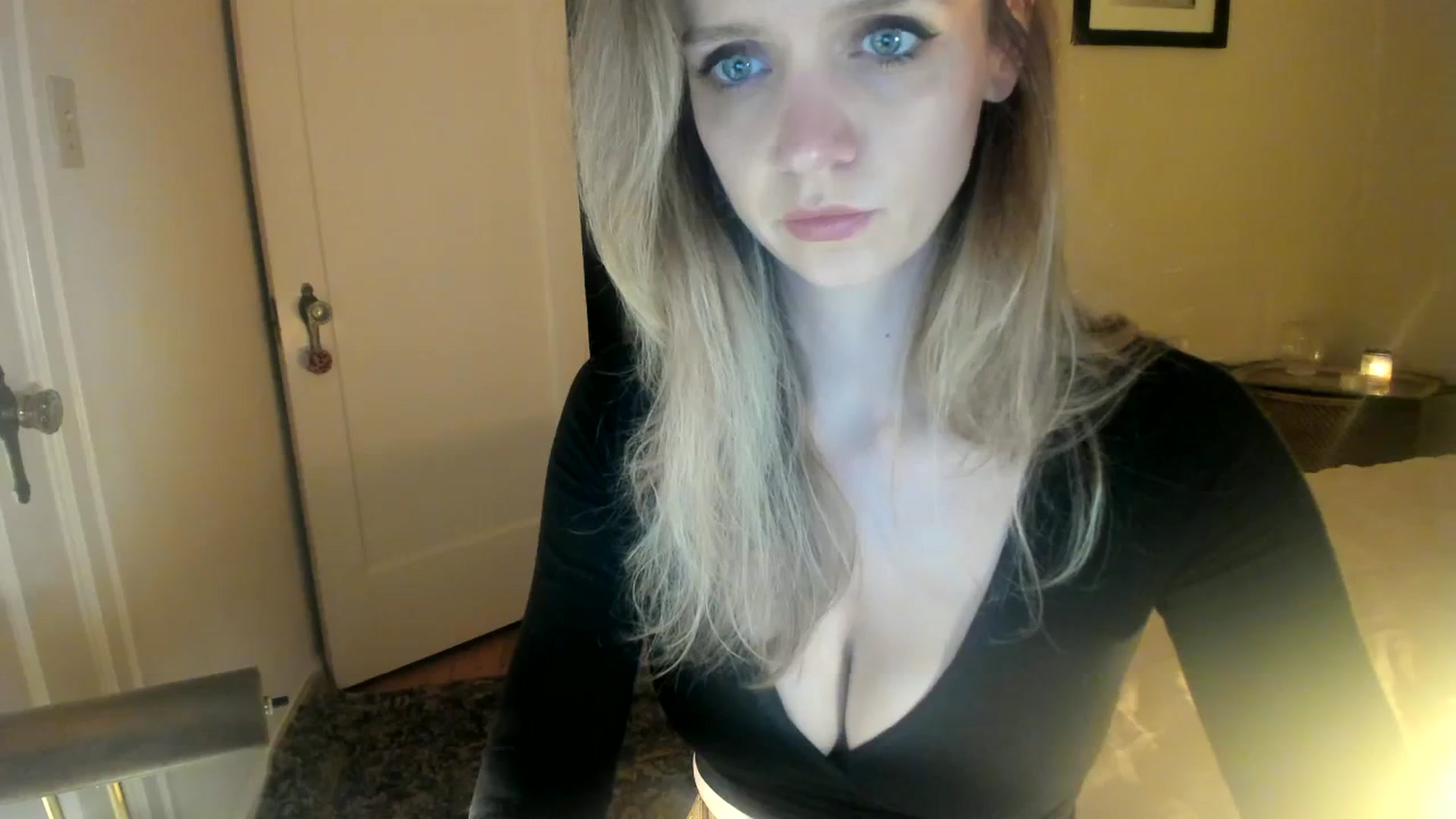 Gallery image thumbnail from muffinmoon's myfreecams stream on, 11/12/2023, 07:01 image 3 of 20