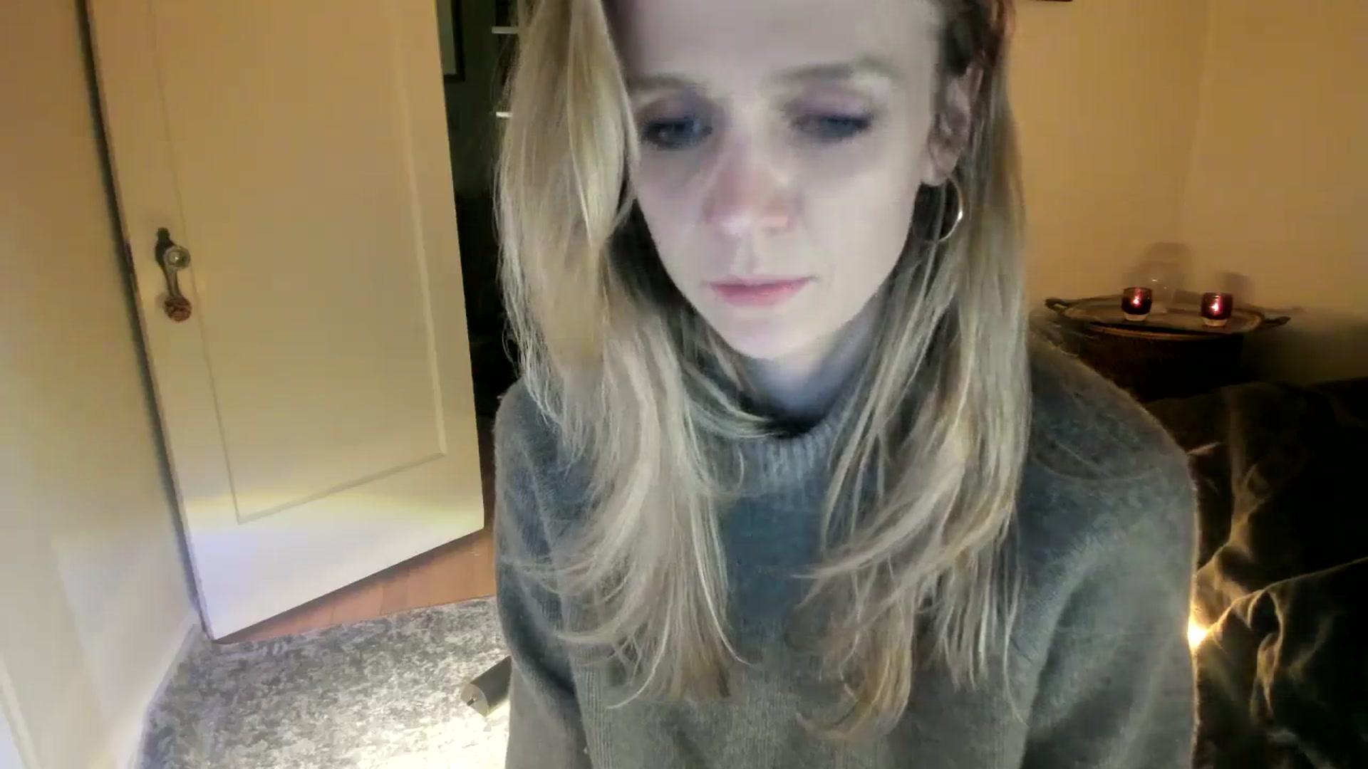 Gallery image thumbnail from muffinmoon's myfreecams stream on, 11/16/2023, 06:51 image 13 of 20