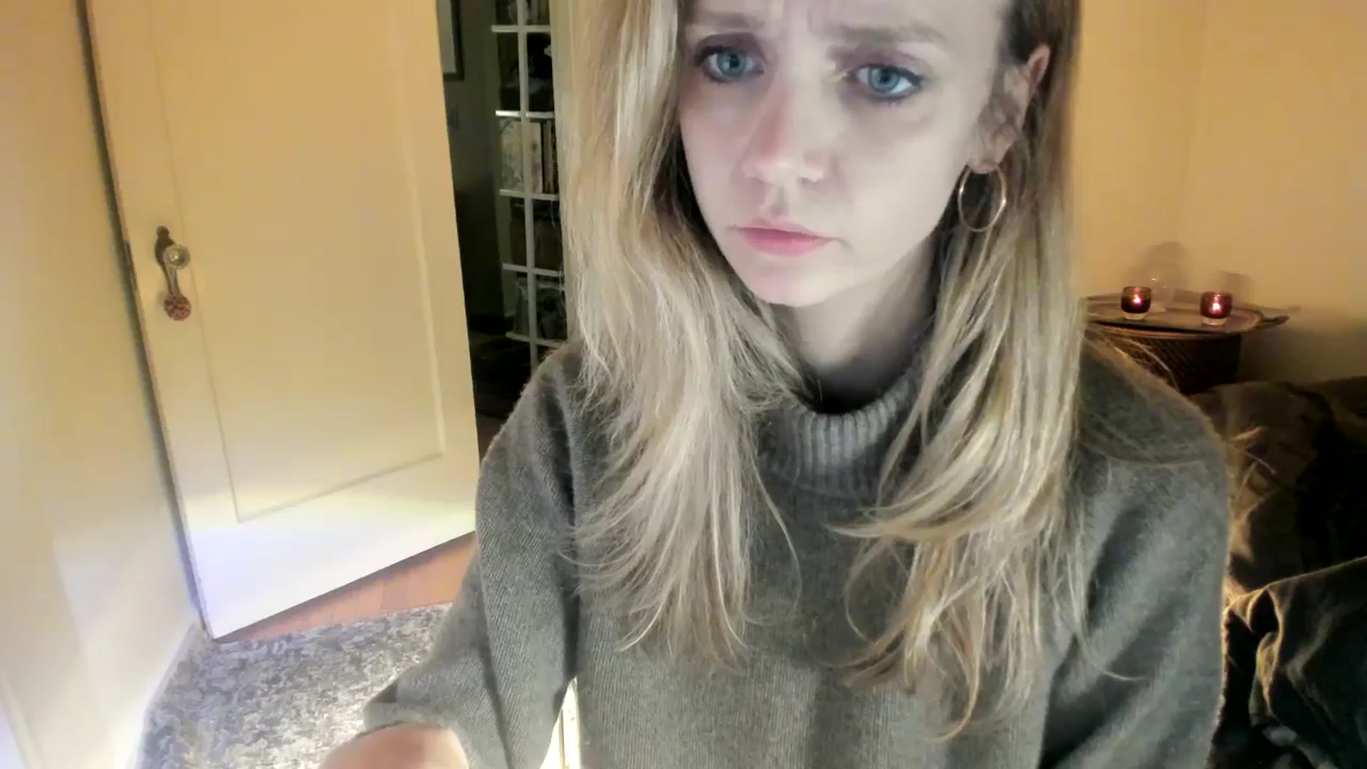 Gallery image thumbnail from muffinmoon's myfreecams stream on, 11/16/2023, 06:51 image 11 of 20