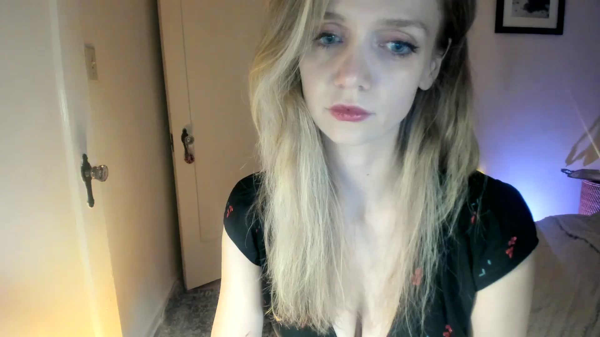 Gallery image thumbnail from muffinmoon's myfreecams stream on, 11/27/2023, 05:40 image 16 of 20