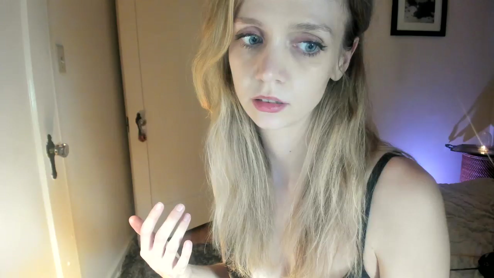 Gallery image thumbnail from muffinmoon's myfreecams stream on, 11/27/2023, 08:22 image 7 of 20