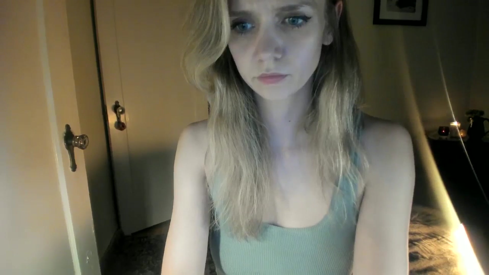 Gallery image thumbnail from muffinmoon's myfreecams stream on, 12/10/2023, 04:59 image 13 of 20