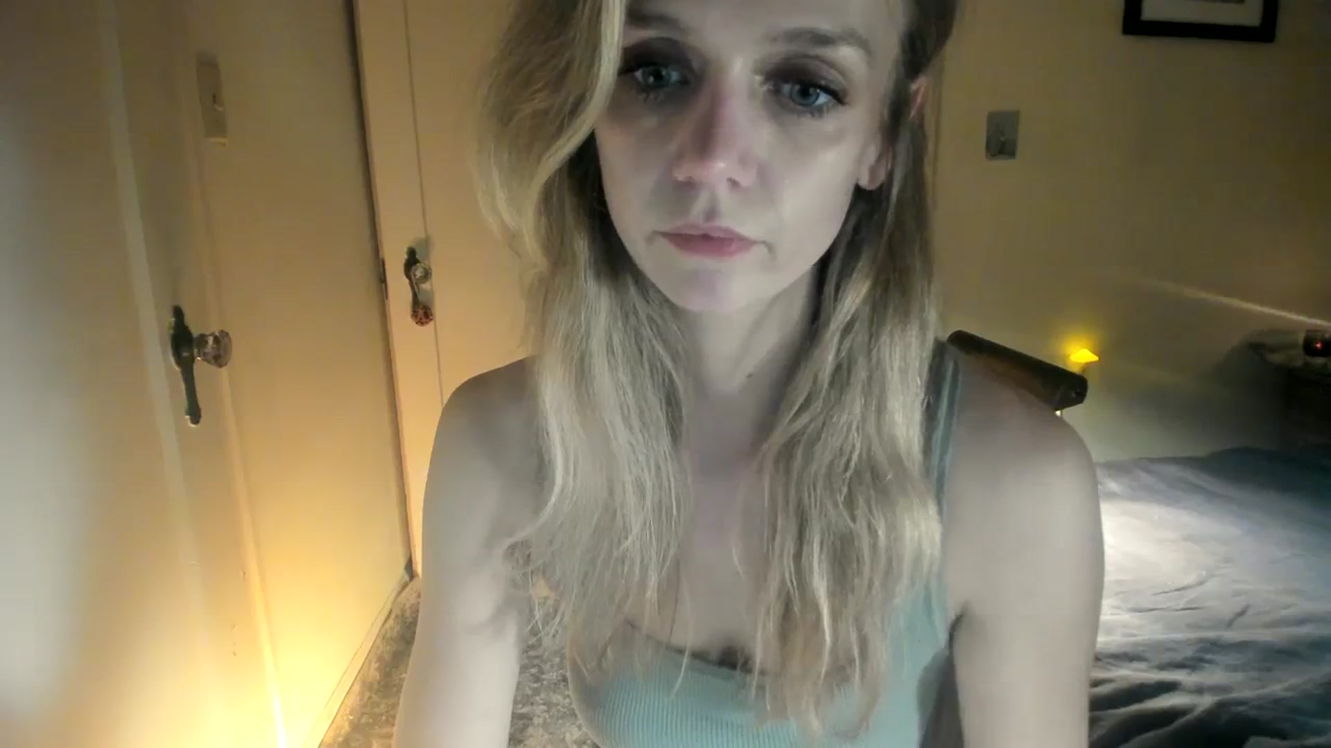 Gallery image thumbnail from muffinmoon's myfreecams stream on, 12/10/2023, 09:09 image 6 of 20