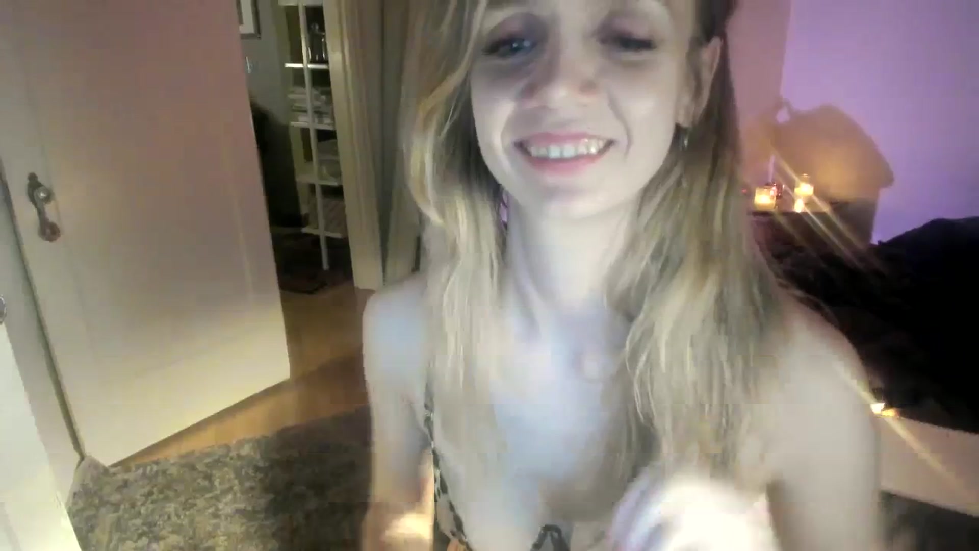 Gallery image thumbnail from muffinmoon's myfreecams stream on, 01/26/2024, 08:28 image 14 of 20