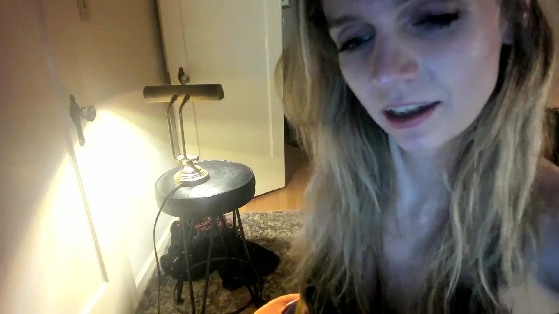 Gallery image thumbnail from muffinmoon's myfreecams stream on, 02/05/2024, 07:58 image 15 of 20