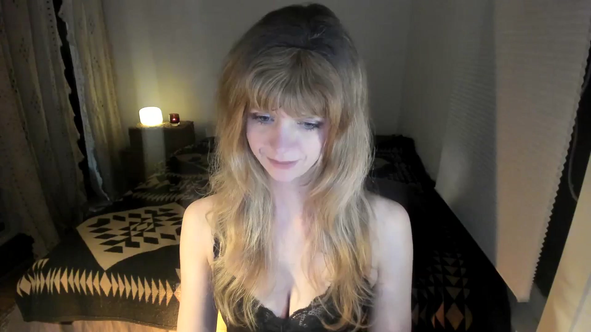 Gallery image thumbnail from muffinmoon's myfreecams stream on, 04/09/2024, 06:50 image 2 of 20