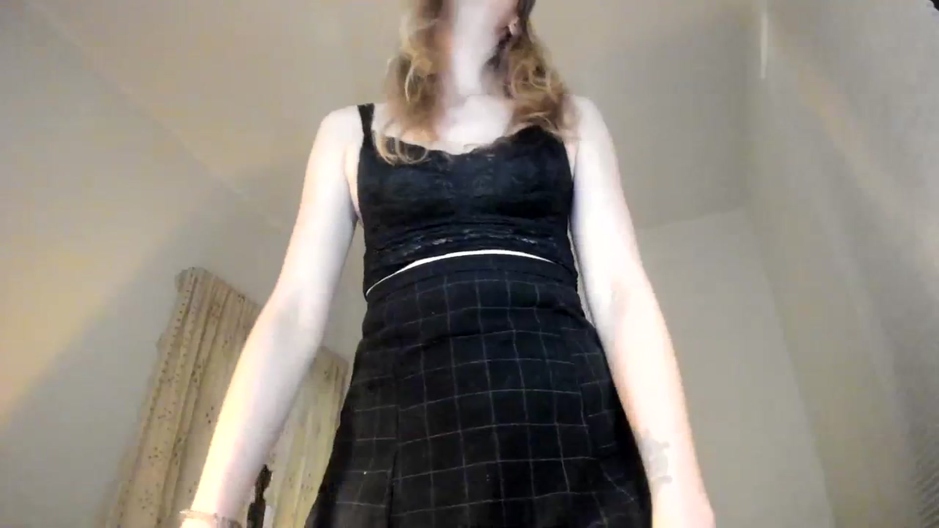 Gallery image thumbnail from muffinmoon's myfreecams stream on, 04/09/2024, 06:50 image 12 of 20