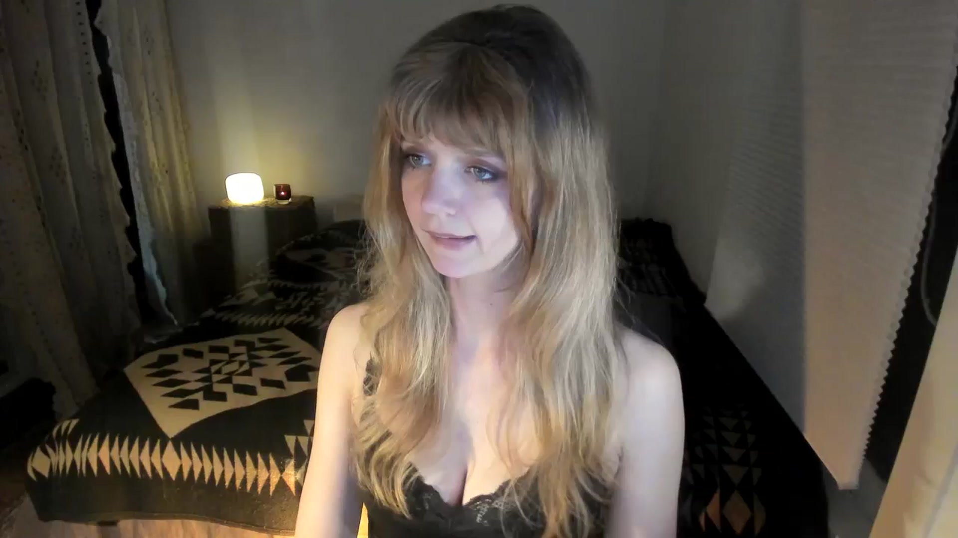 Gallery image thumbnail from muffinmoon's myfreecams stream on, 04/09/2024, 06:50 image 1 of 20