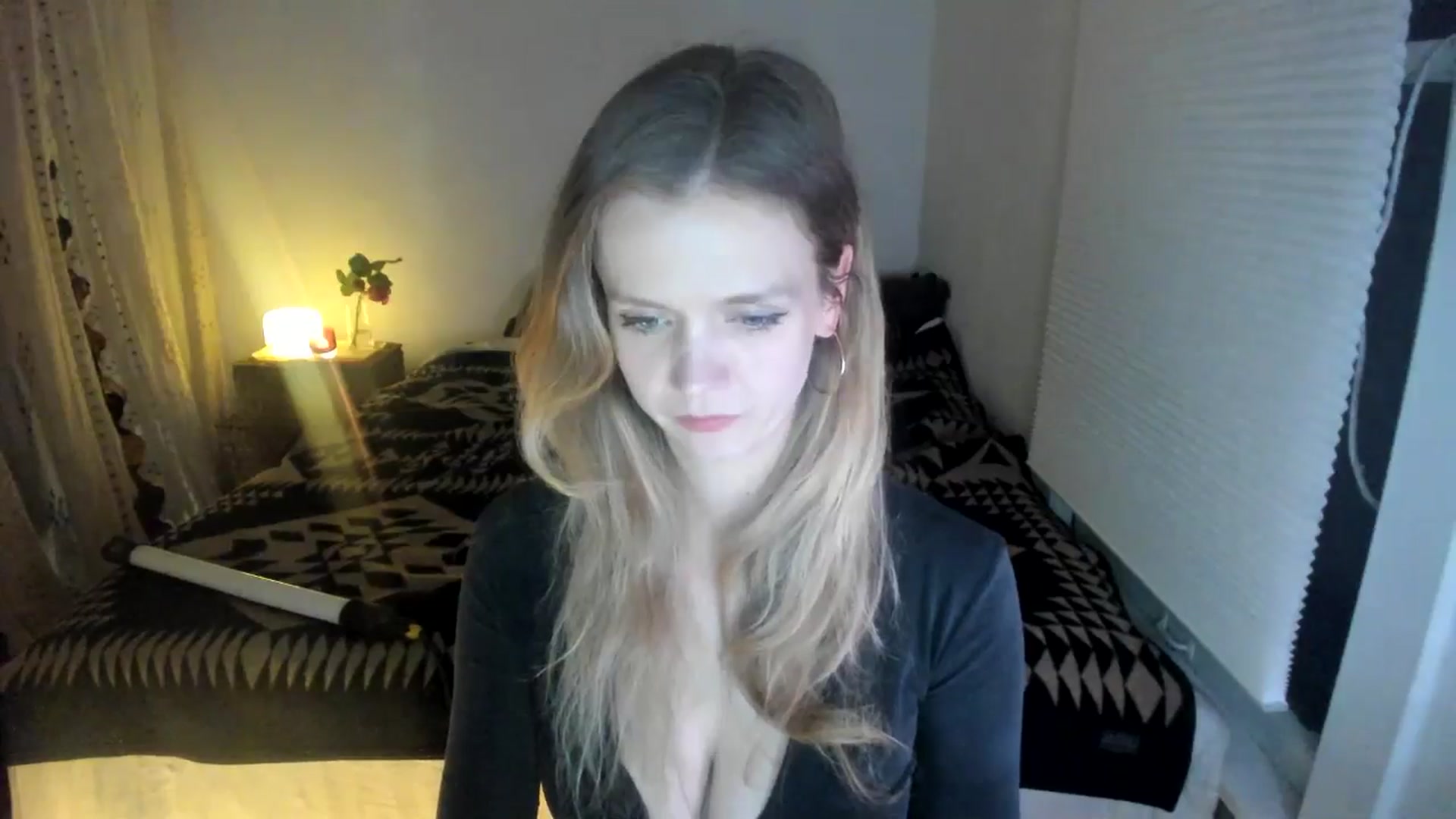 Gallery image thumbnail from muffinmoon's myfreecams stream on, 05/20/2024, 05:29 image 14 of 20