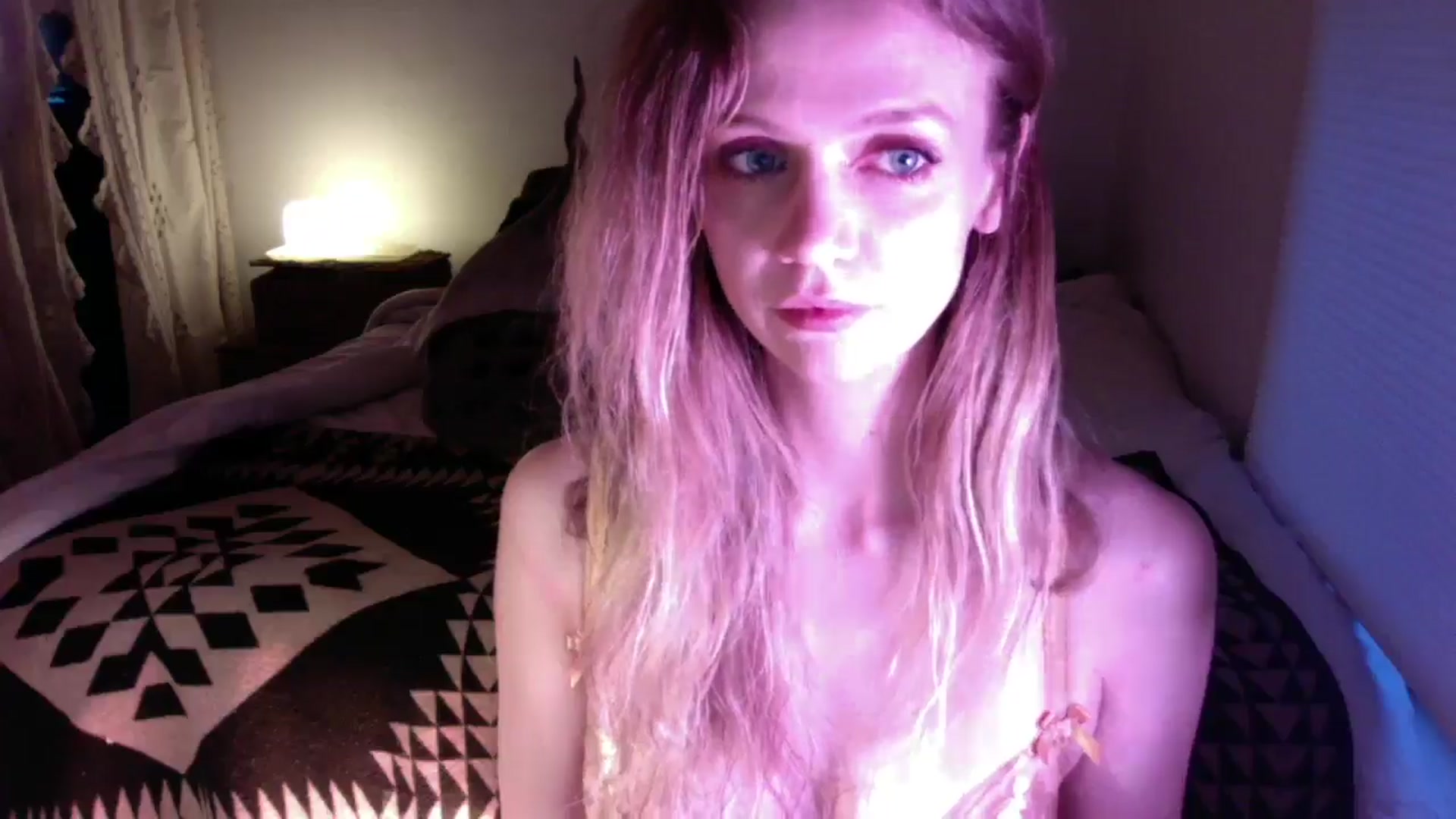 Gallery image thumbnail from muffinmoon's myfreecams stream on, 06/21/2024, 04:26 image 19 of 20