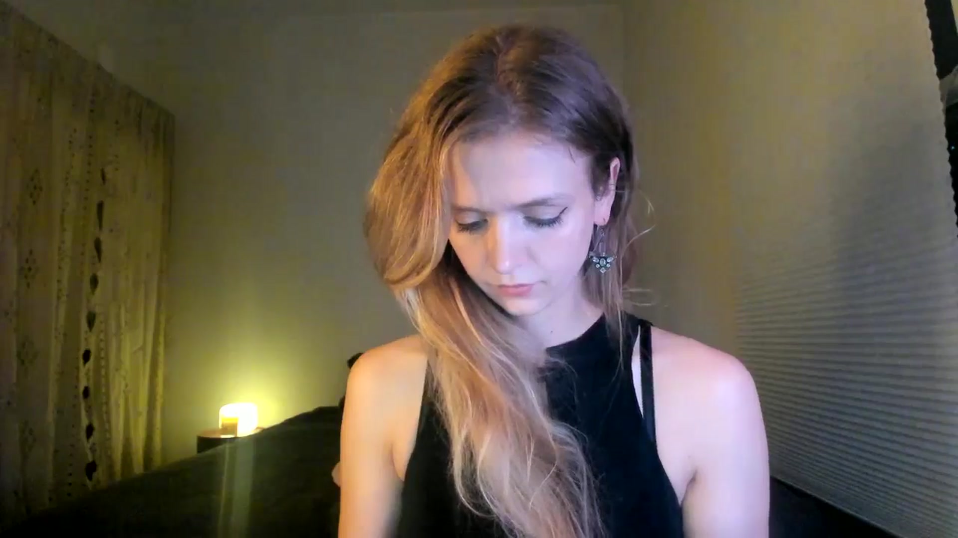 Gallery image thumbnail from muffinmoon's myfreecams stream on, 07/07/2024, 05:14 image 9 of 20