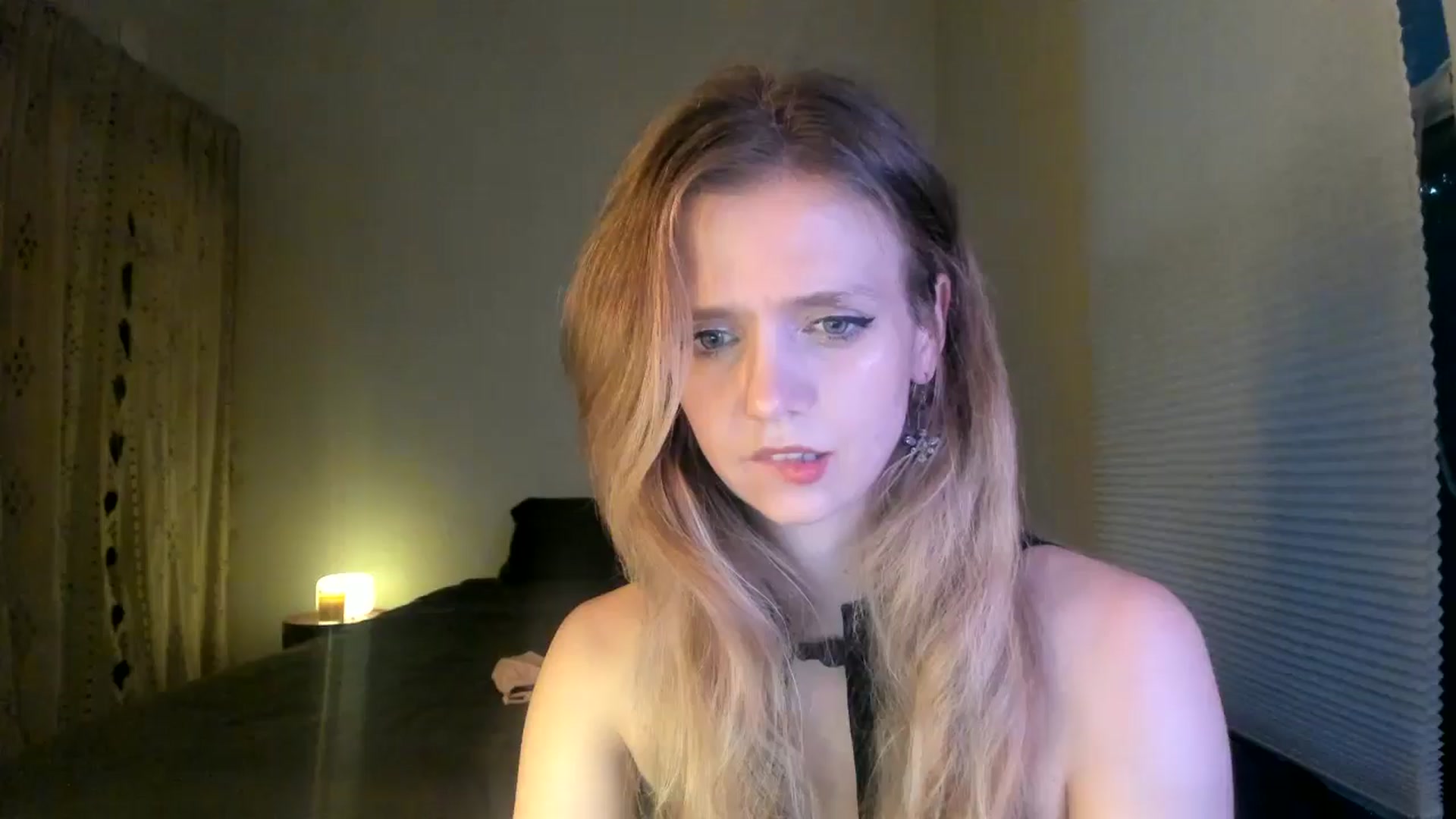 Gallery image thumbnail from muffinmoon's myfreecams stream on, 07/07/2024, 05:14 image 1 of 20