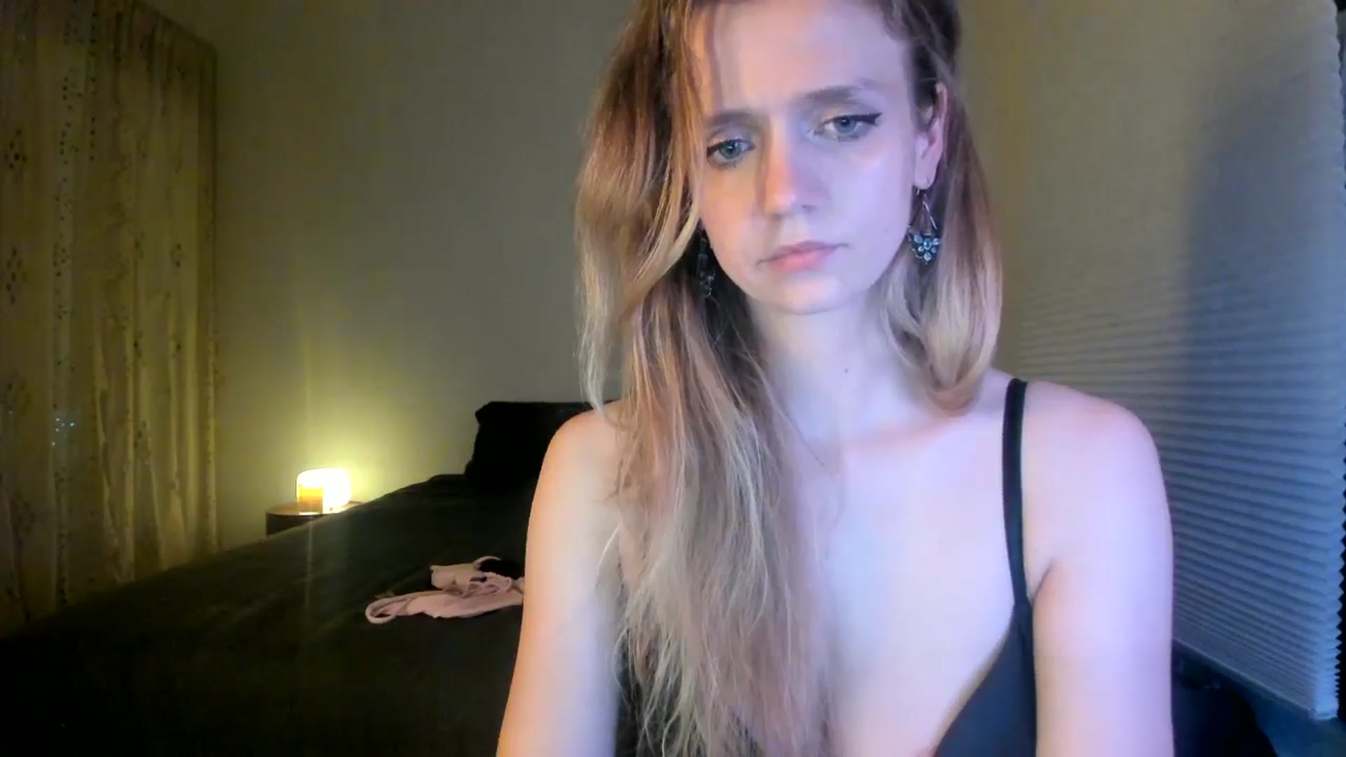 Gallery image thumbnail from muffinmoon's myfreecams stream on, 07/07/2024, 07:11 image 18 of 20