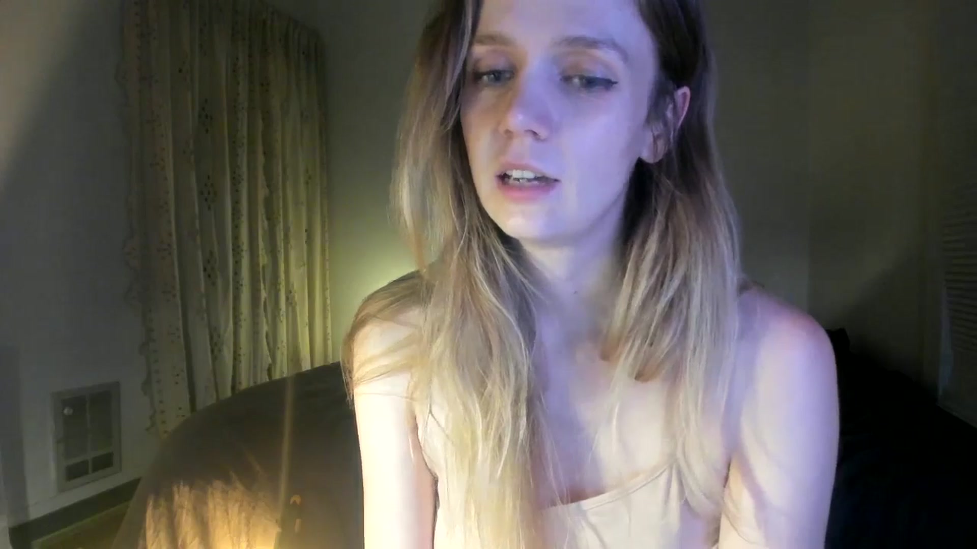 Gallery image thumbnail from muffinmoon's myfreecams stream on, 07/11/2024, 06:29 image 14 of 20