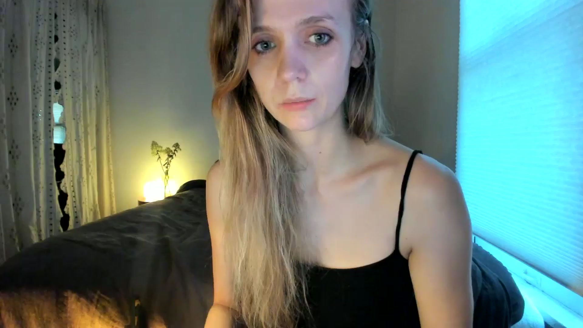 Gallery image thumbnail from muffinmoon's myfreecams stream on, 07/15/2024, 05:11 image 7 of 20