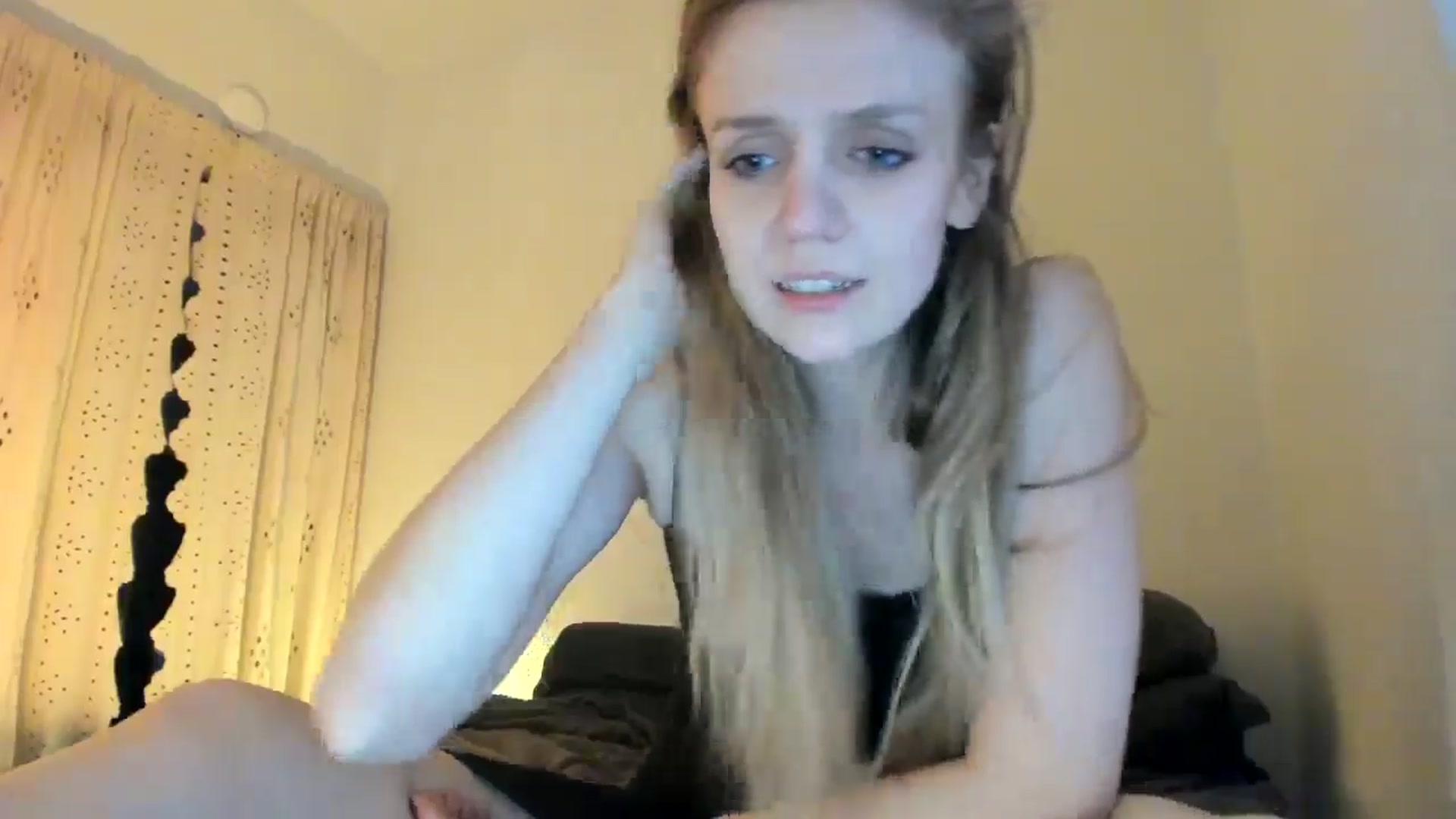 Gallery image thumbnail from muffinmoon's myfreecams stream on, 07/15/2024, 05:11 image 10 of 20