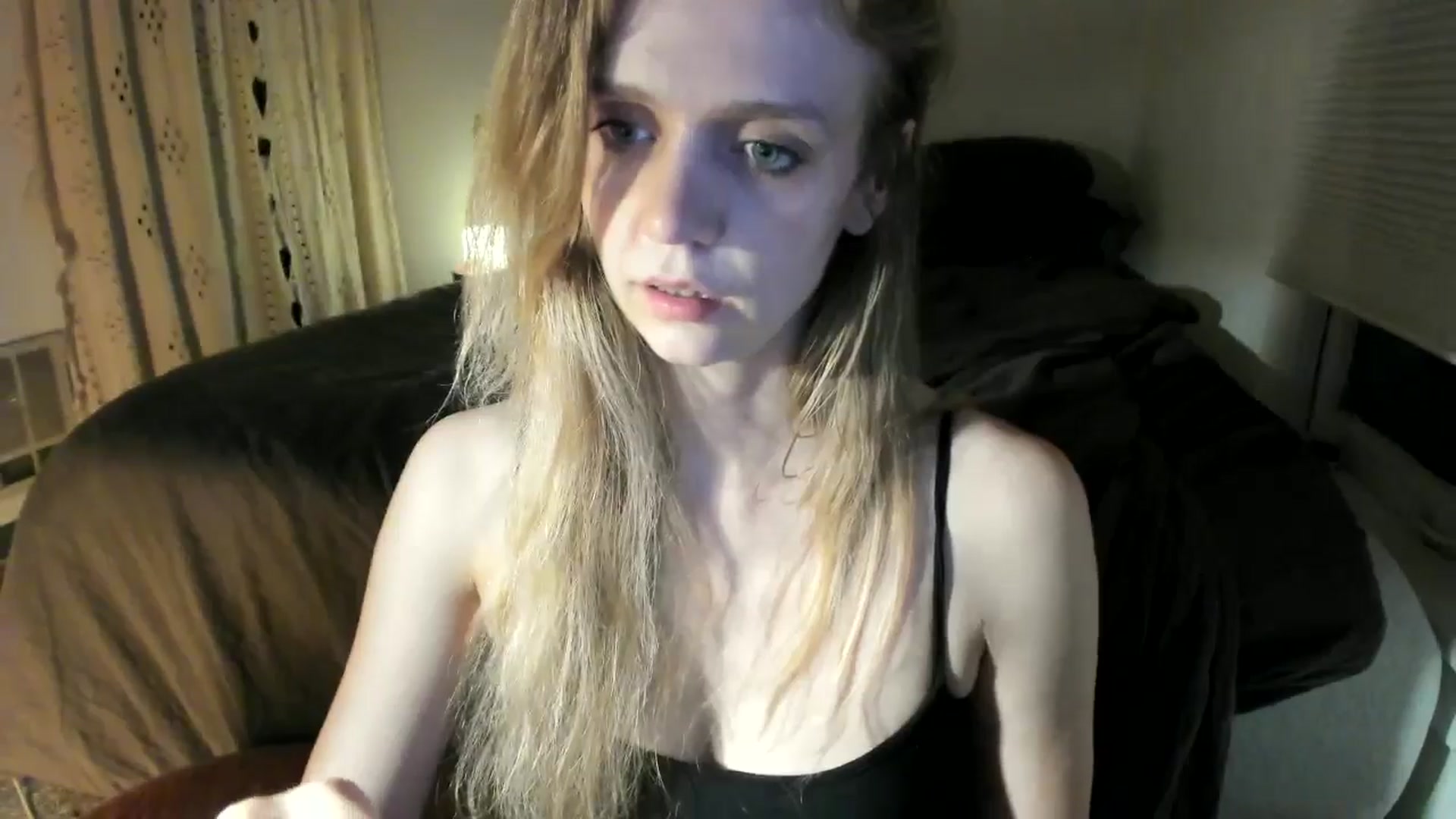 Gallery image thumbnail from muffinmoon's myfreecams stream on, 07/15/2024, 05:11 image 18 of 20