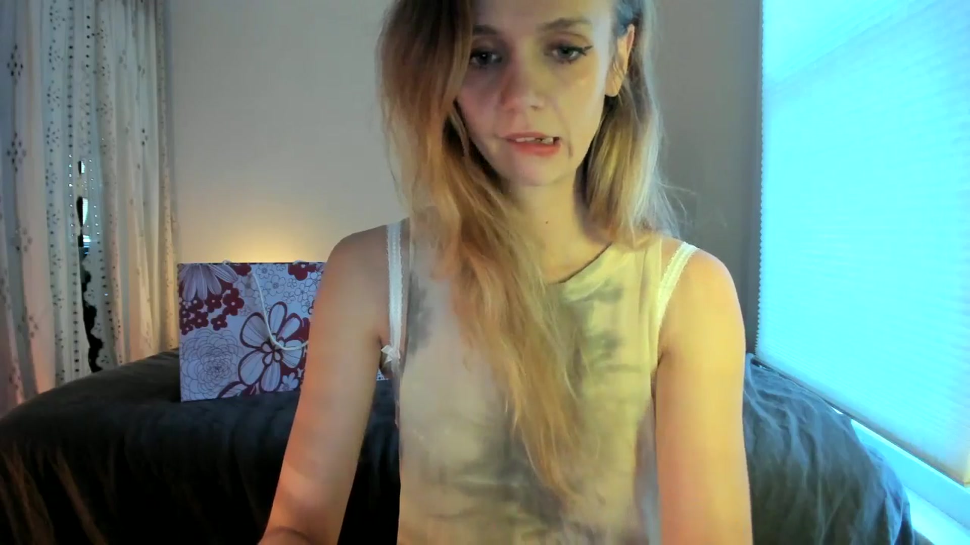 Gallery image thumbnail from muffinmoon's myfreecams stream on, 07/17/2024, 03:50 image 2 of 20