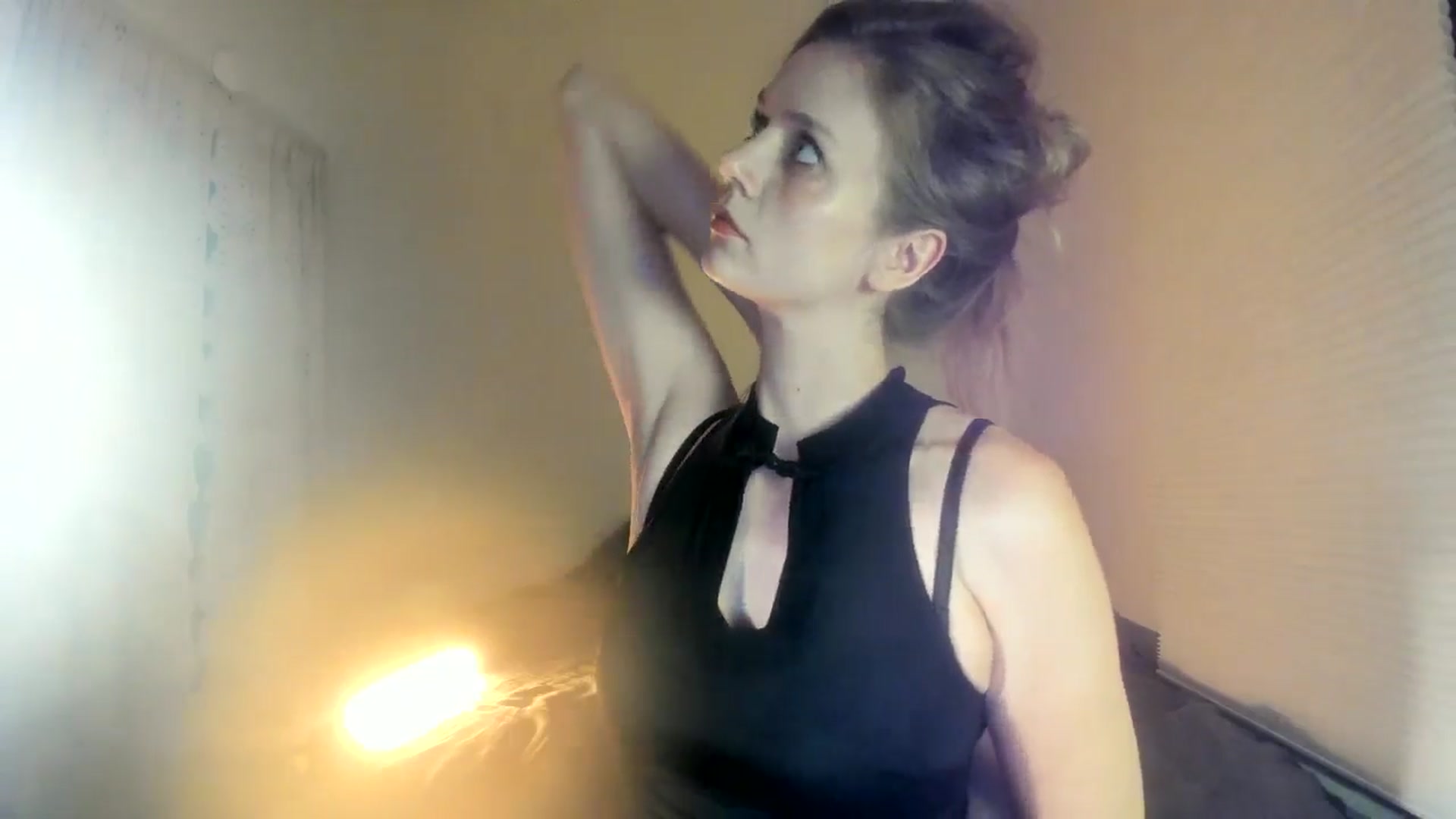 Gallery image thumbnail from muffinmoon's myfreecams stream on, 07/18/2024, 05:39 image 17 of 20