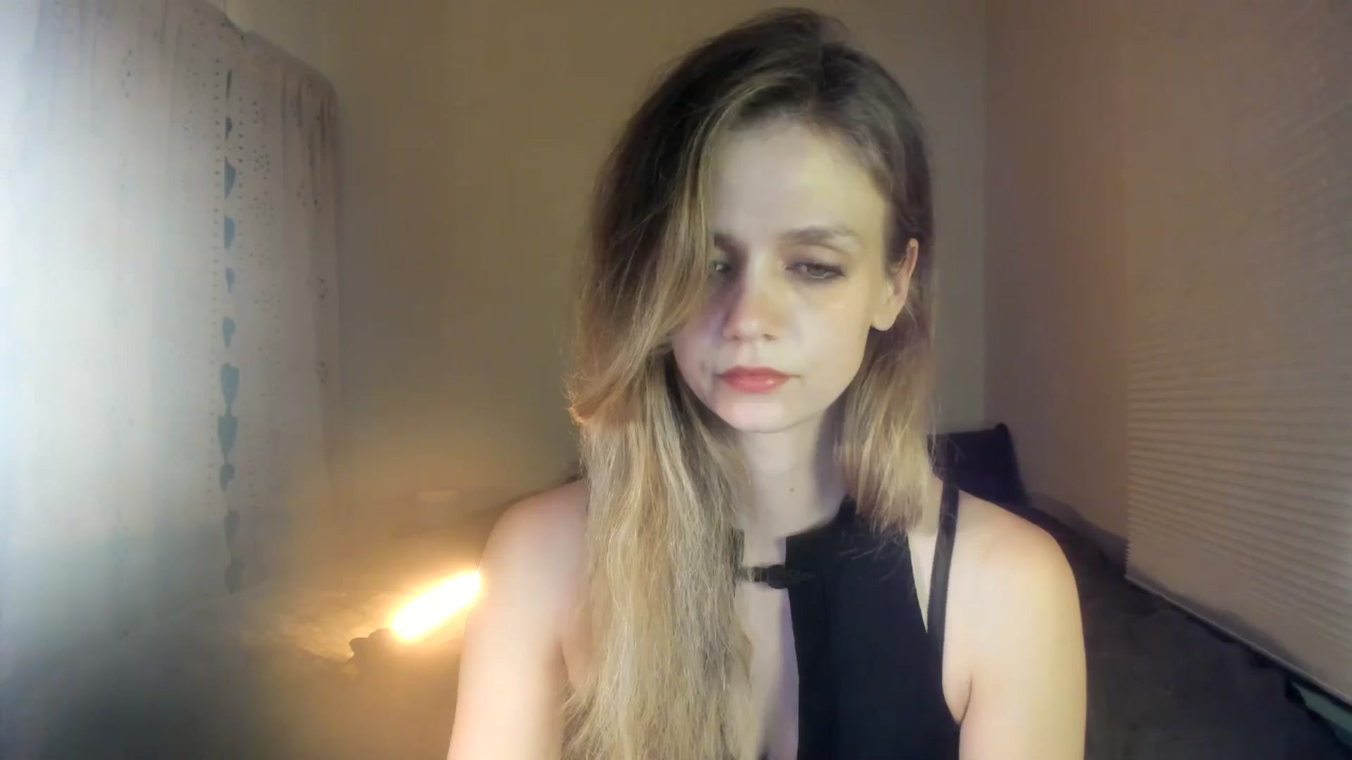 Gallery image thumbnail from muffinmoon's myfreecams stream on, 07/18/2024, 05:39 image 10 of 20