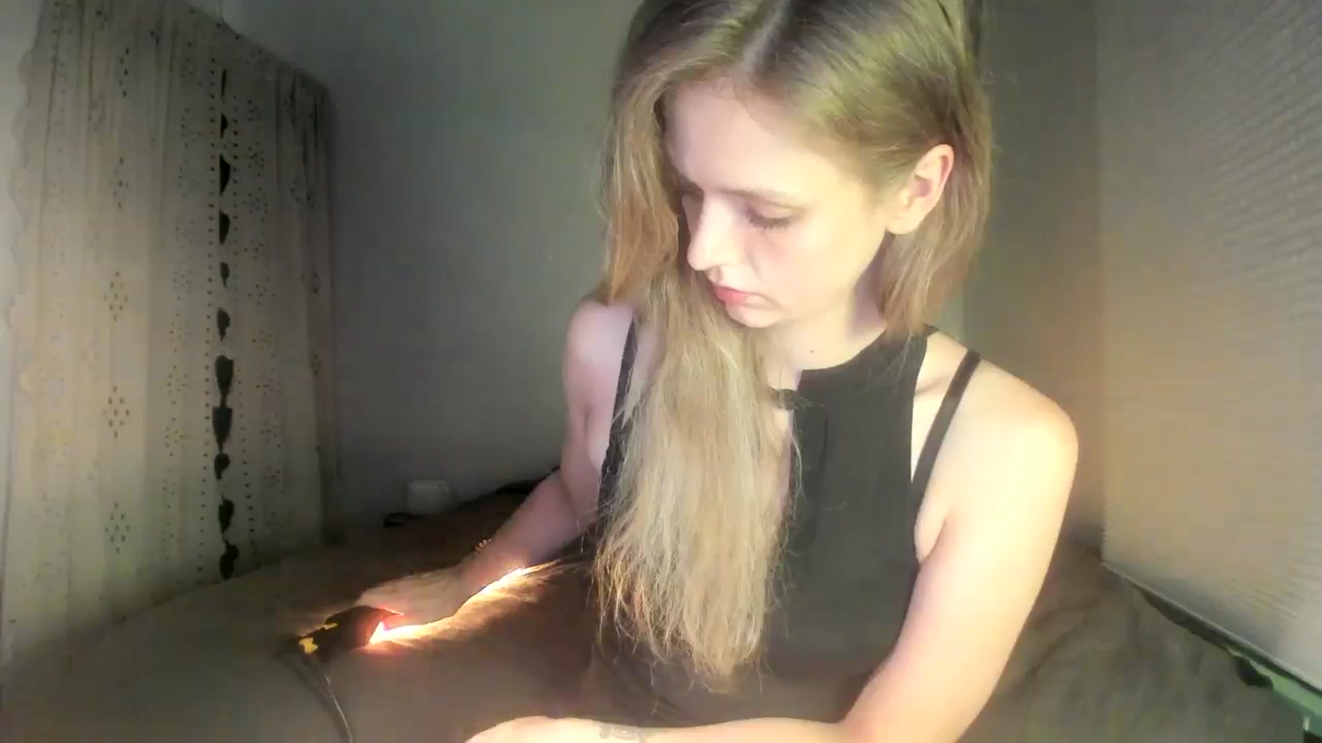 Gallery image thumbnail from muffinmoon's myfreecams stream on, 07/18/2024, 05:39 image 6 of 20
