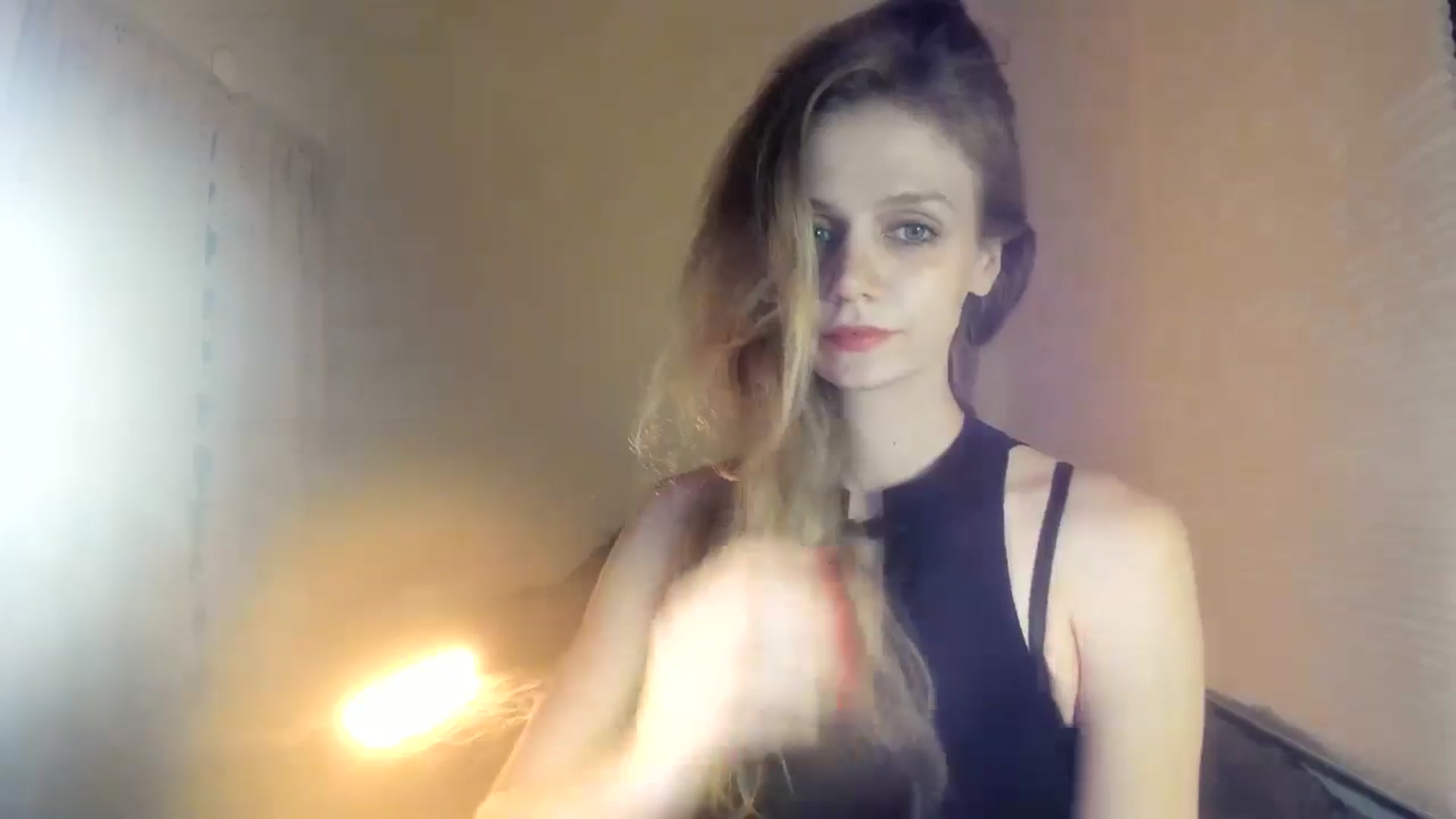 Gallery image thumbnail from muffinmoon's myfreecams stream on, 07/18/2024, 05:39 image 18 of 20