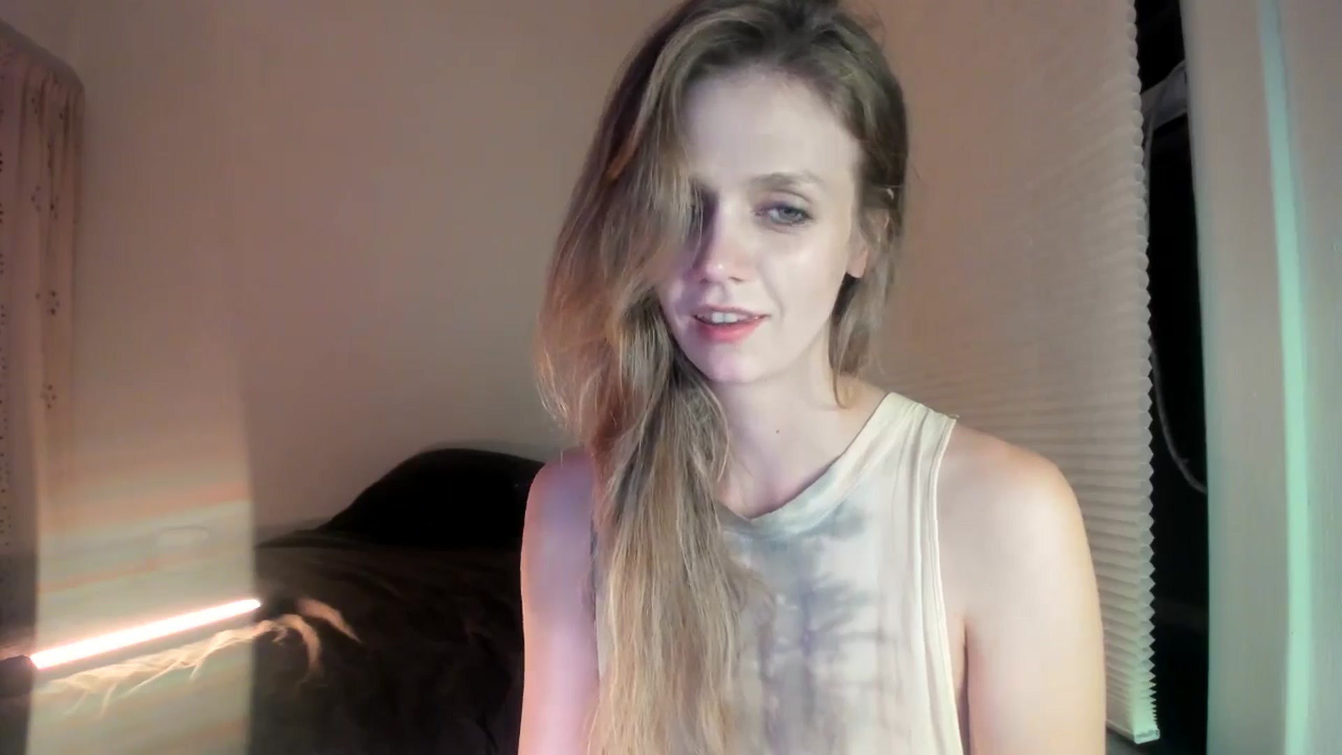 Gallery image thumbnail from muffinmoon's myfreecams stream on, 07/18/2024, 06:57 image 16 of 20