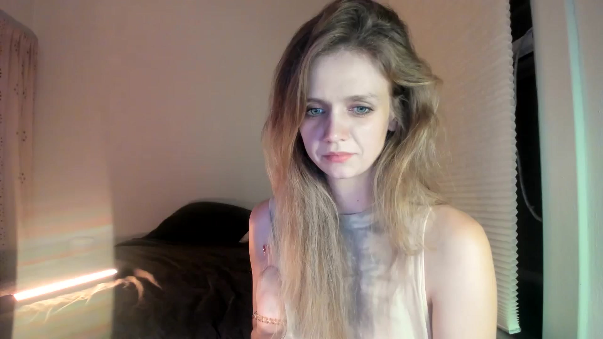 Gallery image thumbnail from muffinmoon's myfreecams stream on, 07/18/2024, 06:57 image 14 of 20