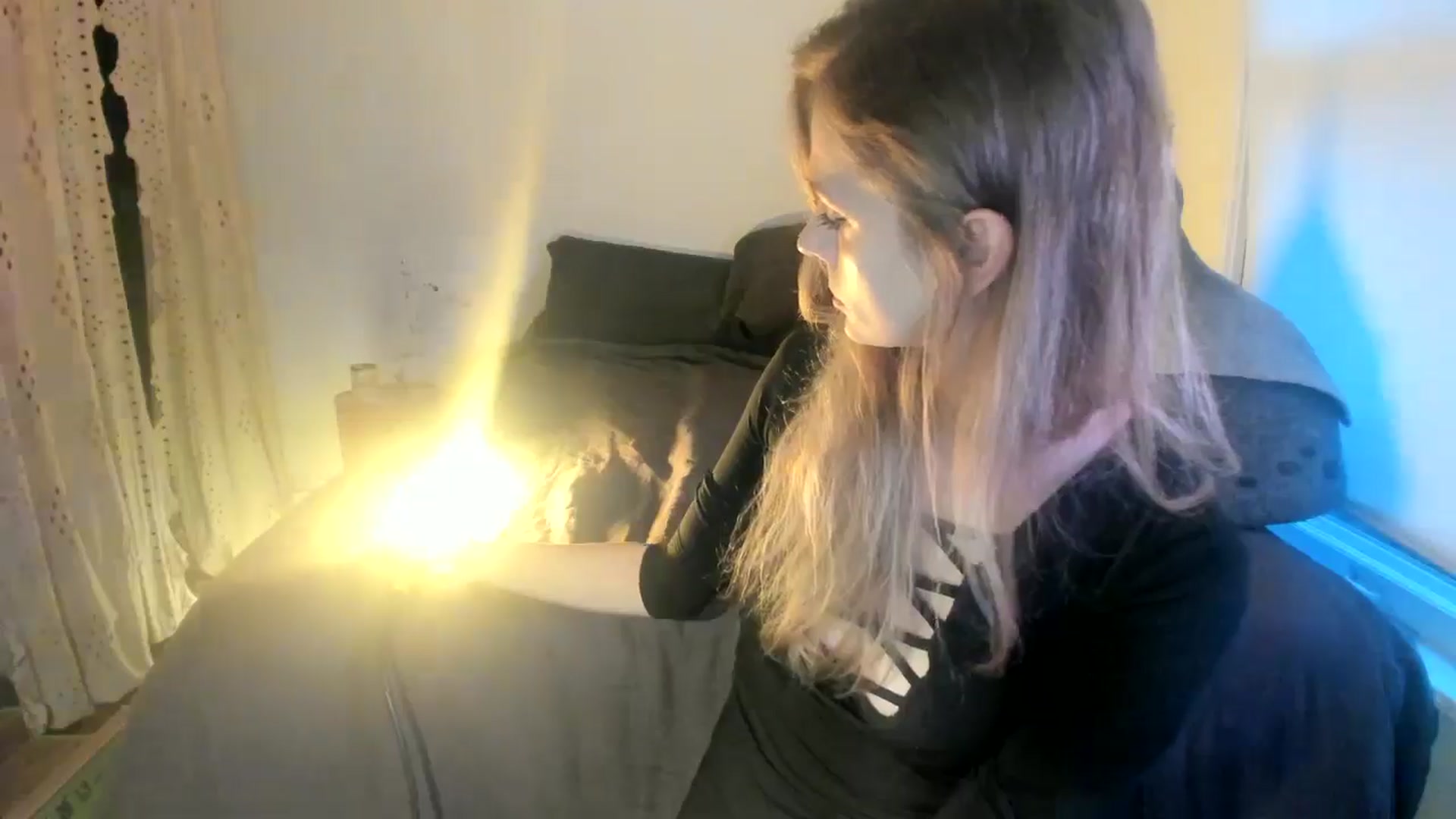 Gallery image thumbnail from muffinmoon's myfreecams stream on, 07/25/2024, 03:49 image 10 of 20