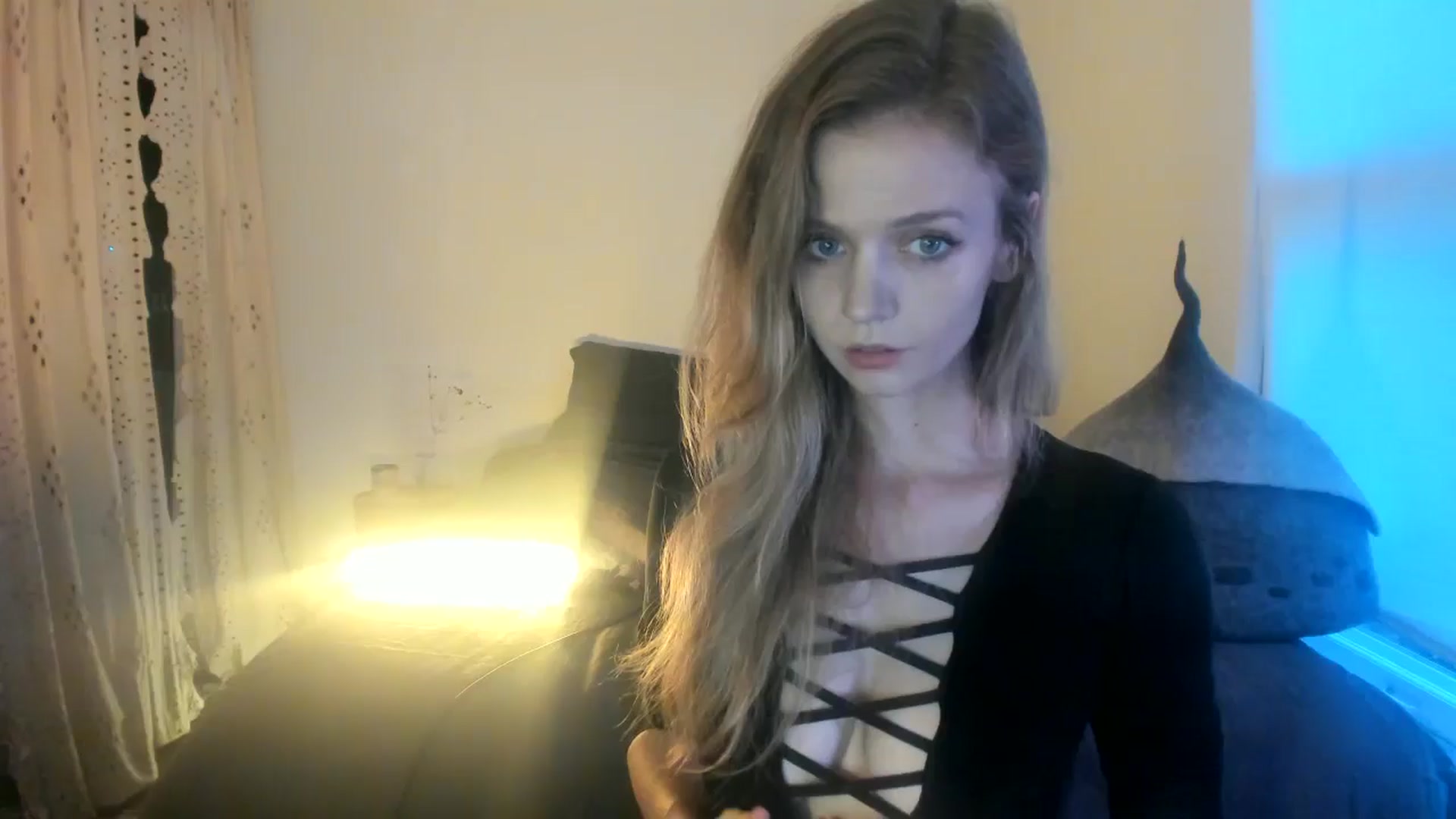 Gallery image thumbnail from muffinmoon's myfreecams stream on, 07/25/2024, 03:49 image 1 of 20