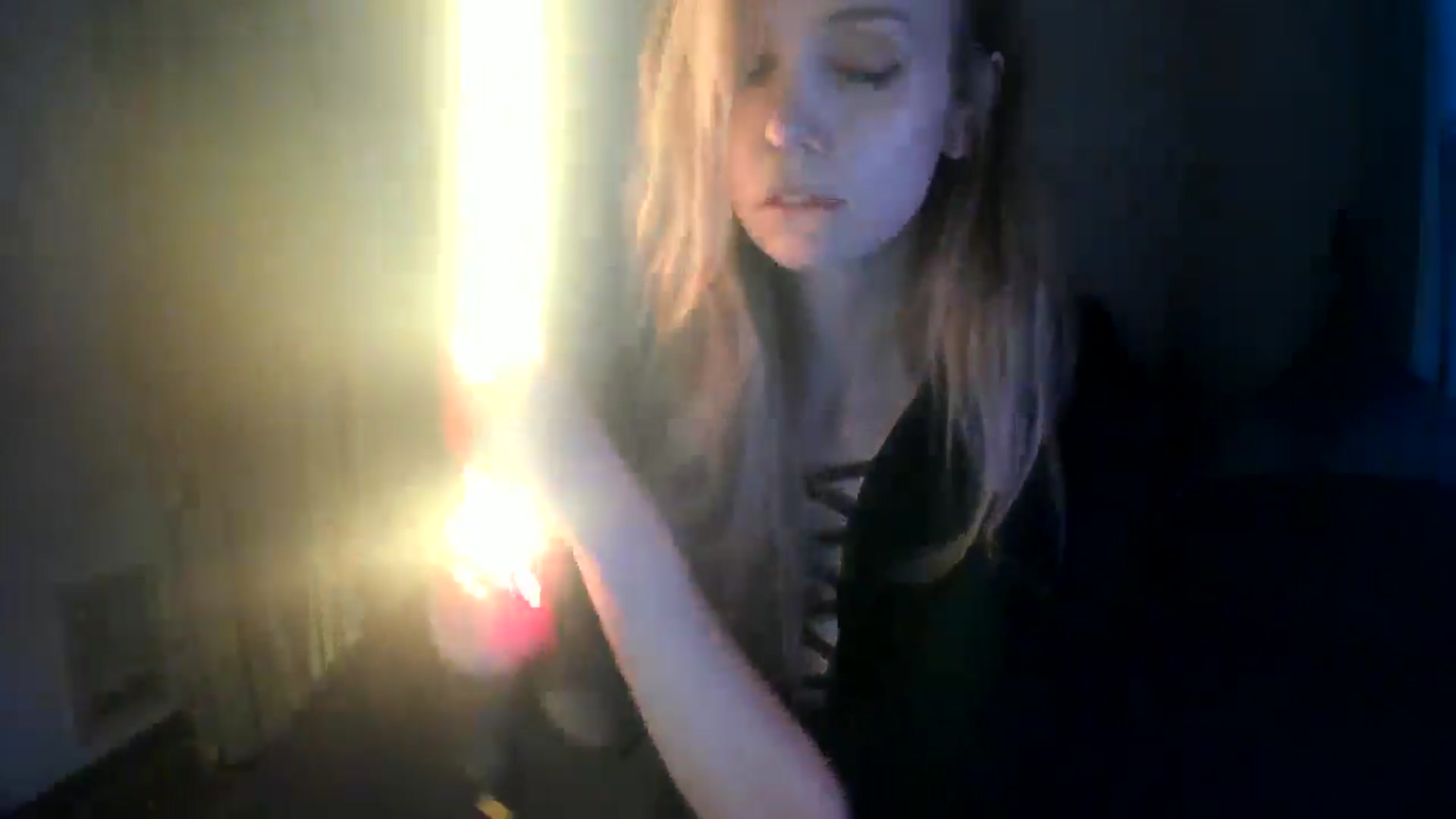 Gallery image thumbnail from muffinmoon's myfreecams stream on, 07/25/2024, 03:49 image 15 of 20