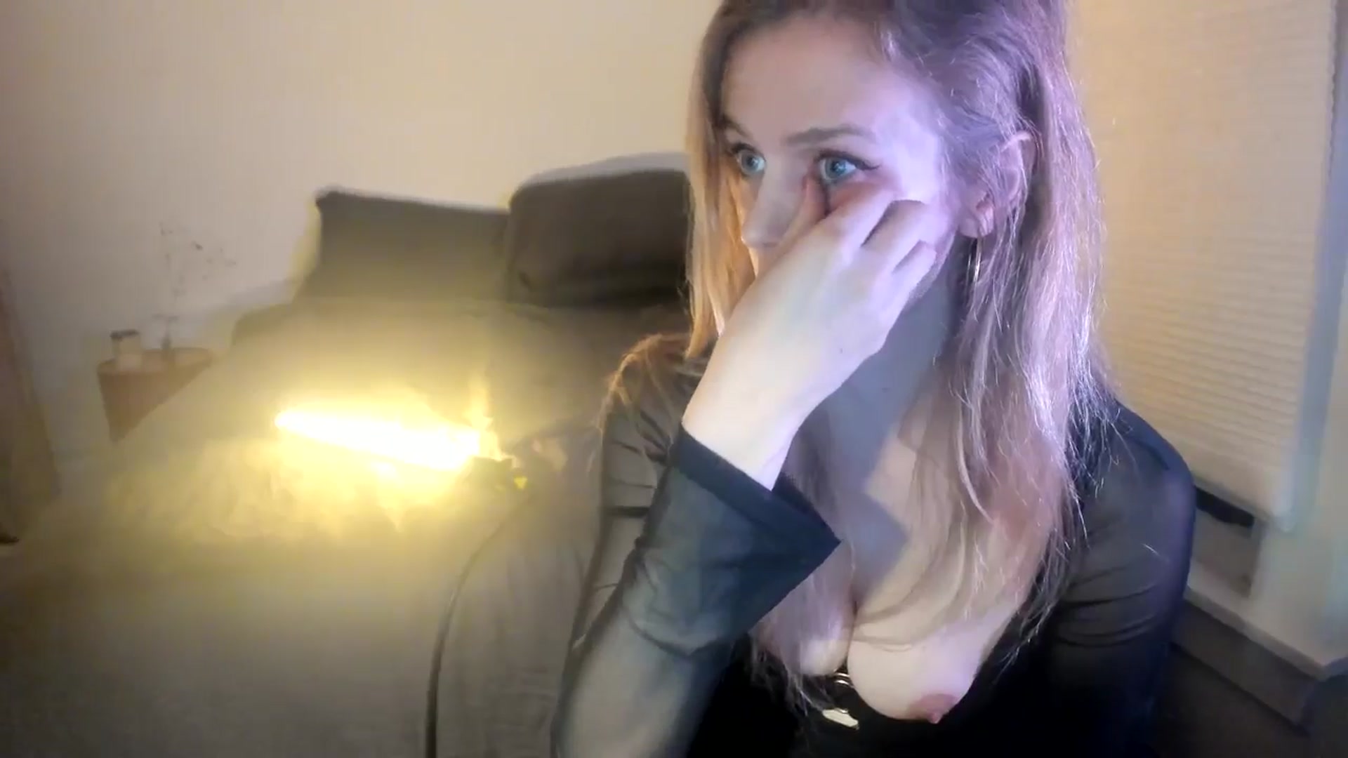 Gallery image thumbnail from muffinmoon's myfreecams stream on, 07/25/2024, 06:13 image 16 of 20