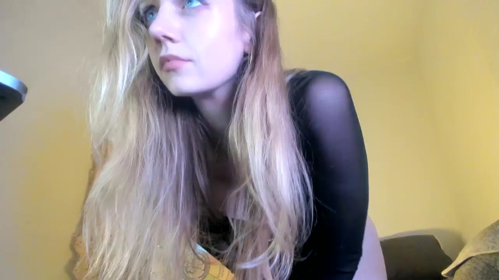 Gallery image thumbnail from muffinmoon's myfreecams stream on, 07/25/2024, 07:33 image 1 of 20