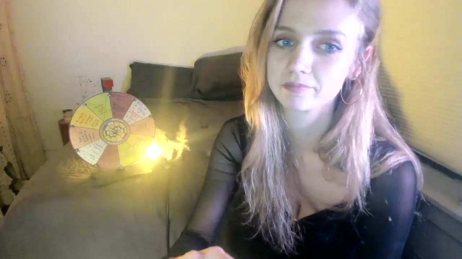 Gallery image thumbnail from muffinmoon's myfreecams stream on, 07/25/2024, 07:33 image 6 of 20