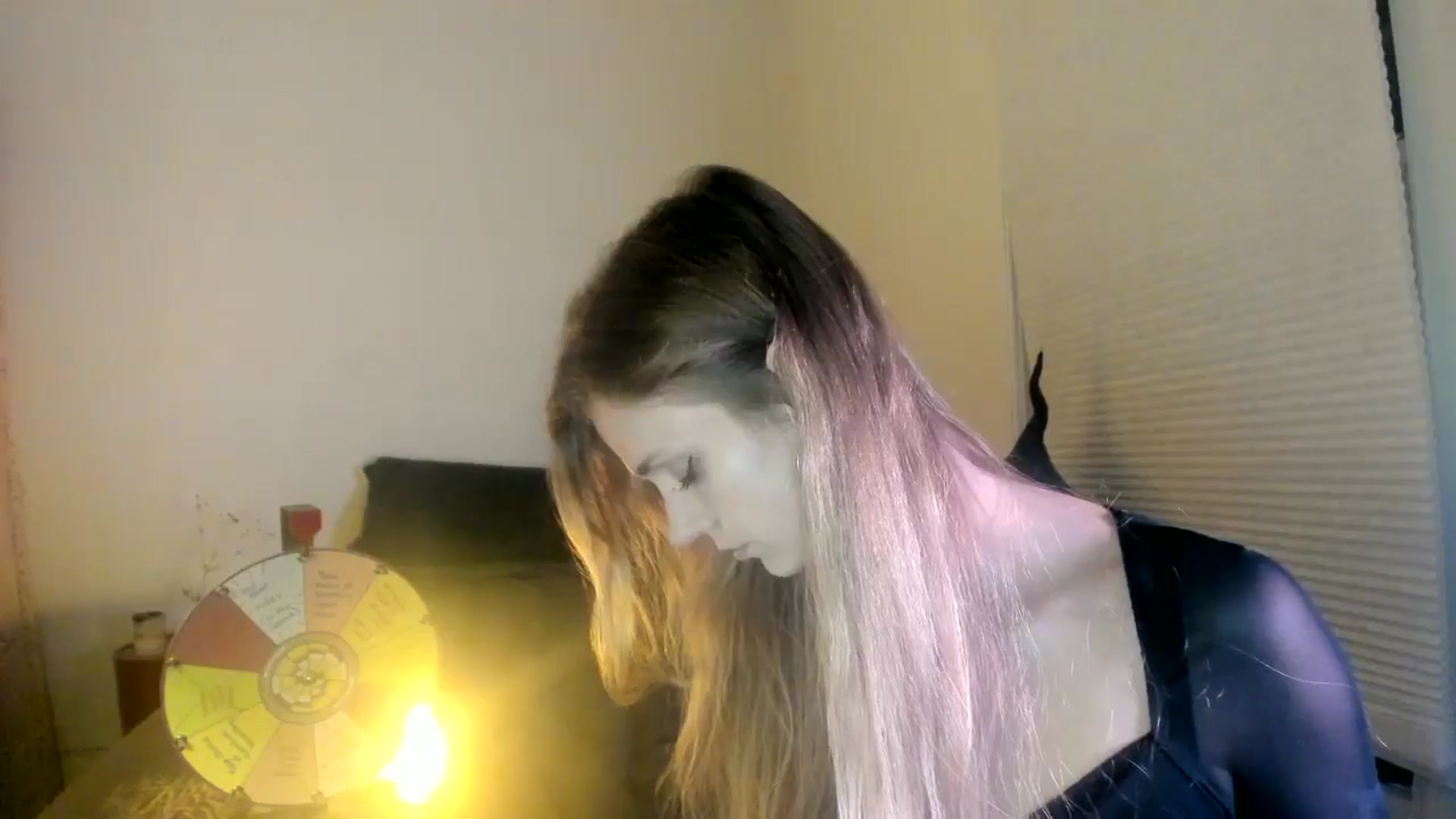 Gallery image thumbnail from muffinmoon's myfreecams stream on, 07/25/2024, 07:33 image 11 of 20