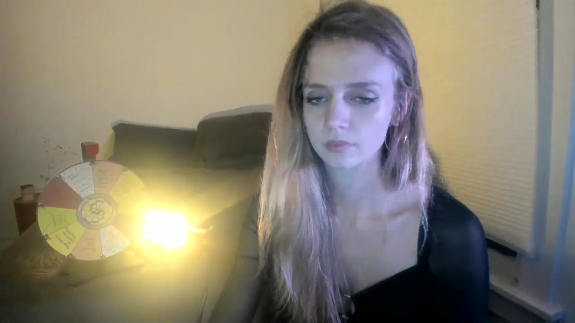 Gallery image thumbnail from muffinmoon's myfreecams stream on, 07/25/2024, 07:33 image 17 of 20