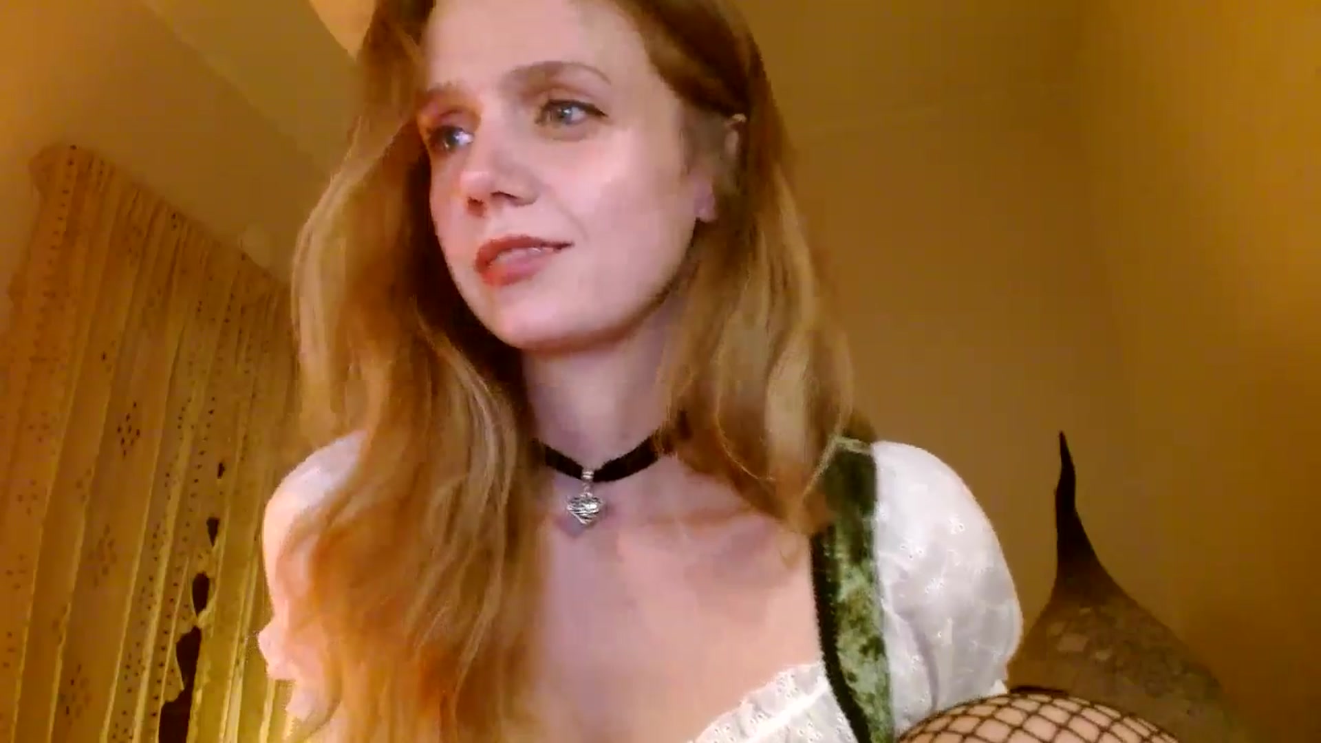 Gallery image thumbnail from muffinmoon's myfreecams stream on, 10/27/2024, 05:32 image 11 of 20
