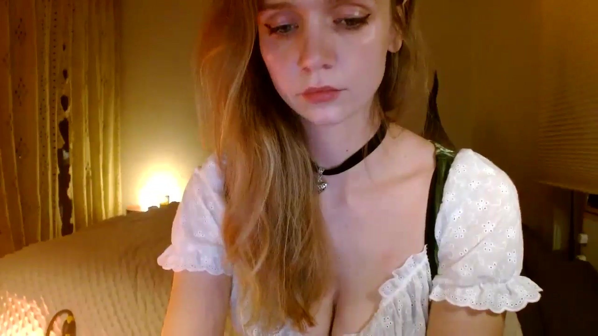 Gallery image thumbnail from muffinmoon's myfreecams stream on, 10/27/2024, 06:28 image 15 of 20