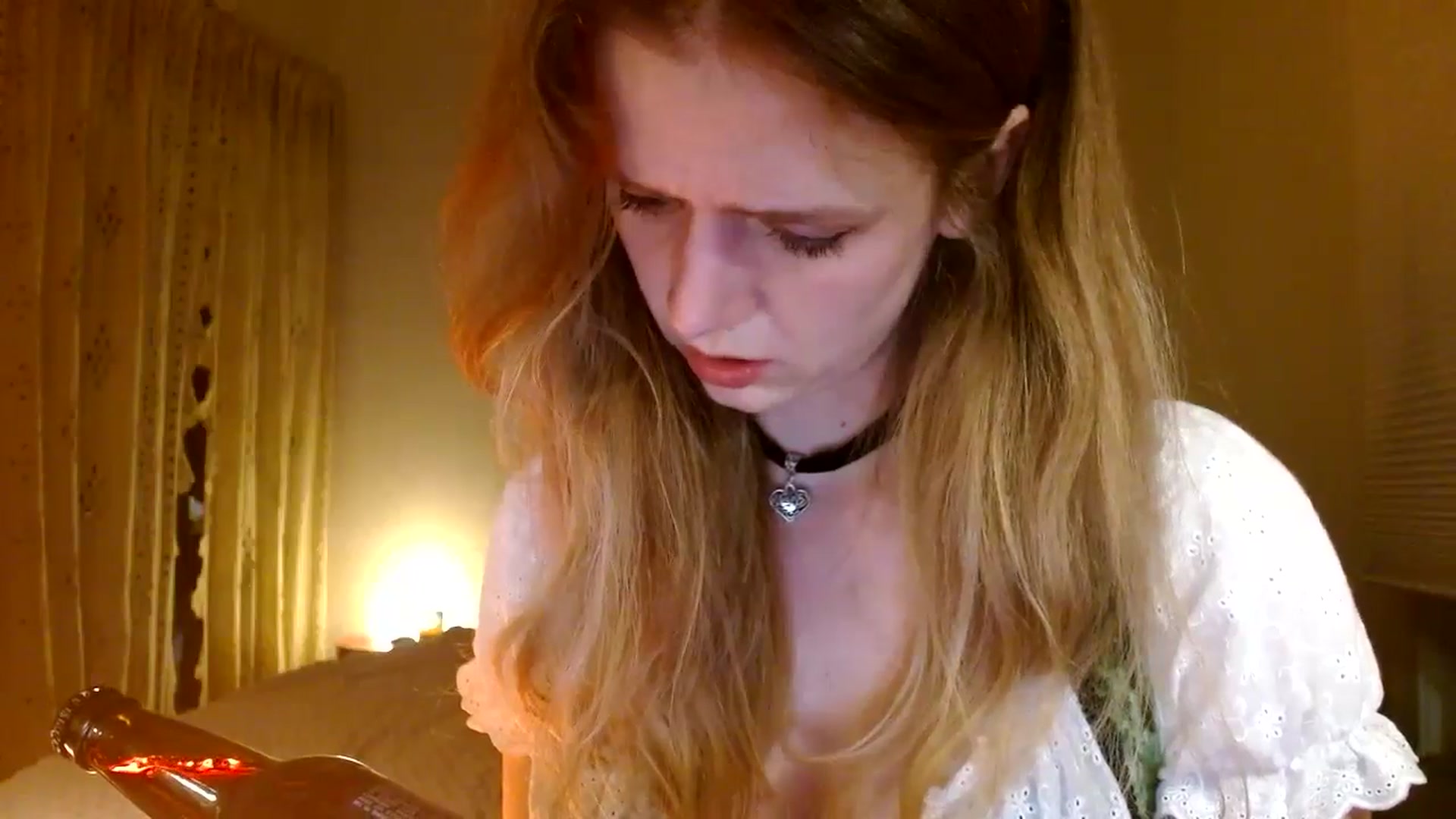 Gallery image thumbnail from muffinmoon's myfreecams stream on, 10/27/2024, 06:28 image 13 of 20