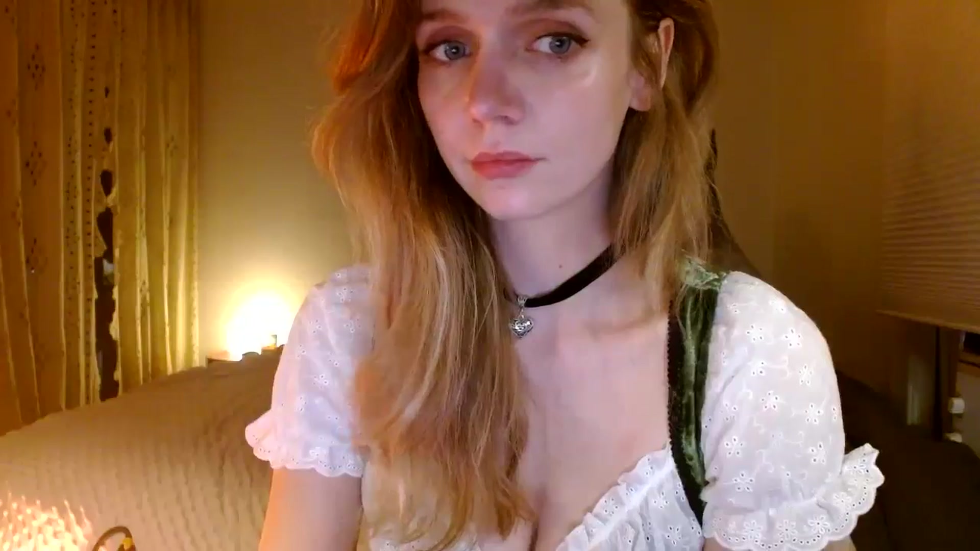 Gallery image thumbnail from muffinmoon's myfreecams stream on, 10/27/2024, 06:28 image 18 of 20