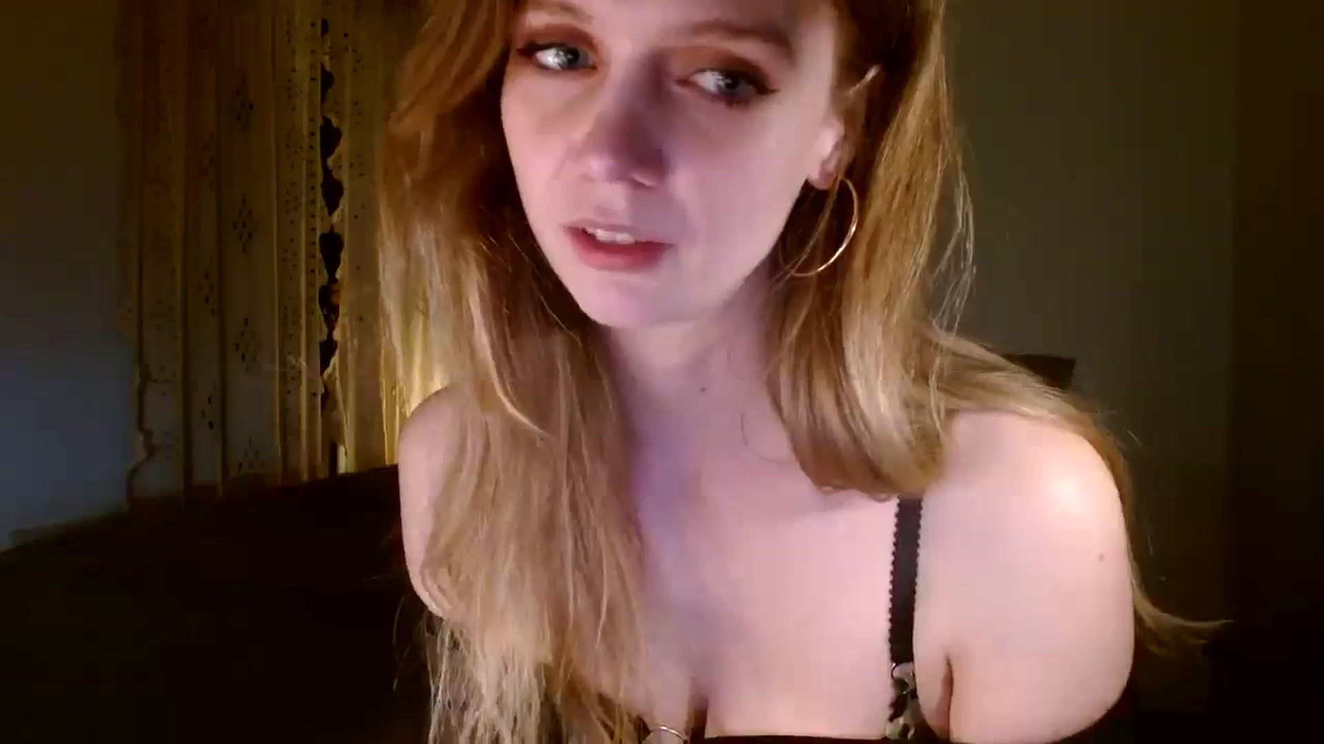 Gallery image thumbnail from muffinmoon's myfreecams stream on, 12/06/2024, 04:32 image 16 of 20