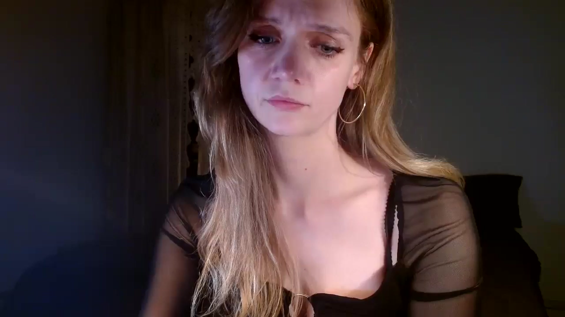 Gallery image thumbnail from muffinmoon's myfreecams stream on, 12/06/2024, 06:30 image 11 of 20